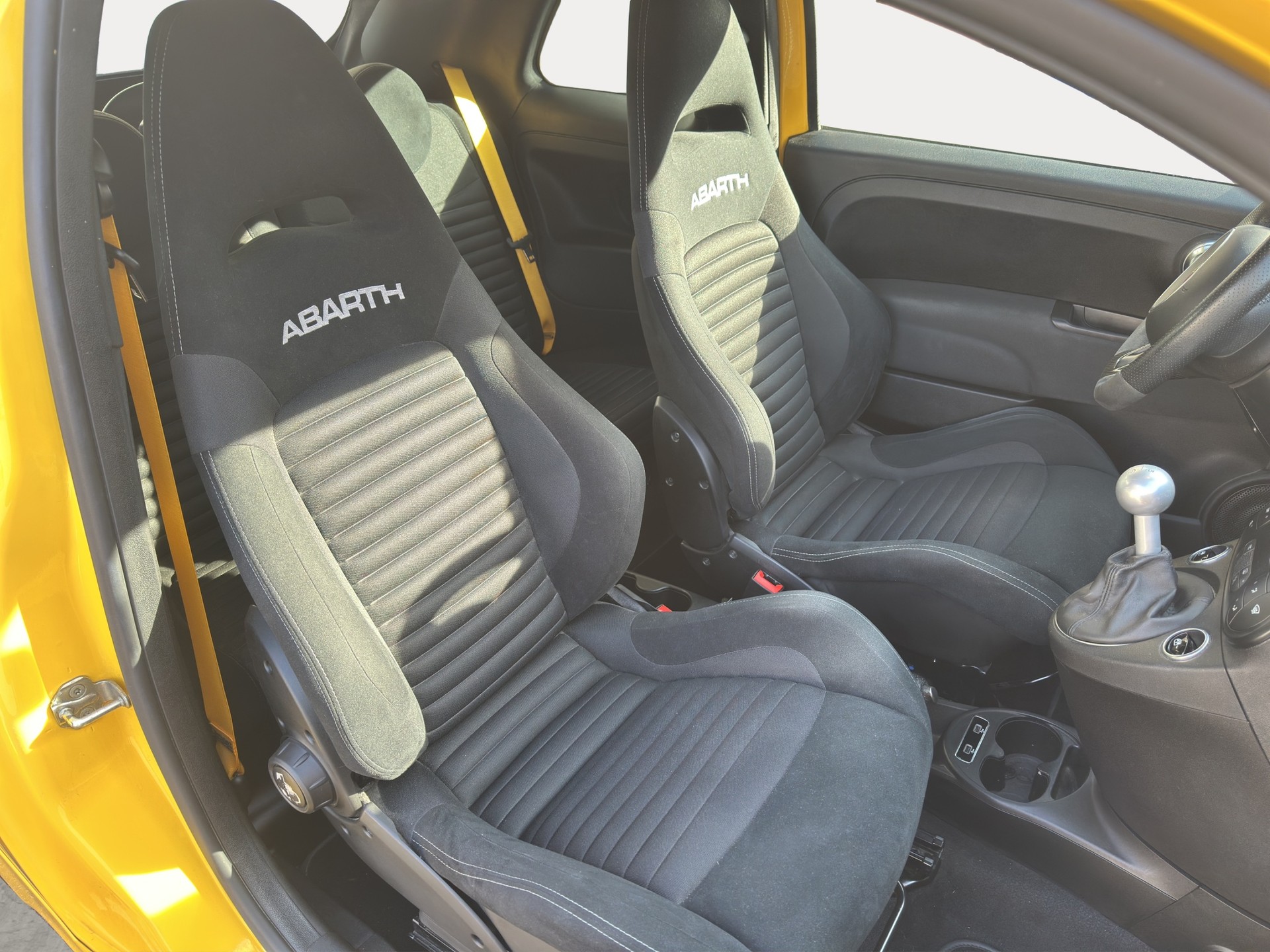 FIAT 595C 1.4 16V Turbo Abarth Competizione-image-5