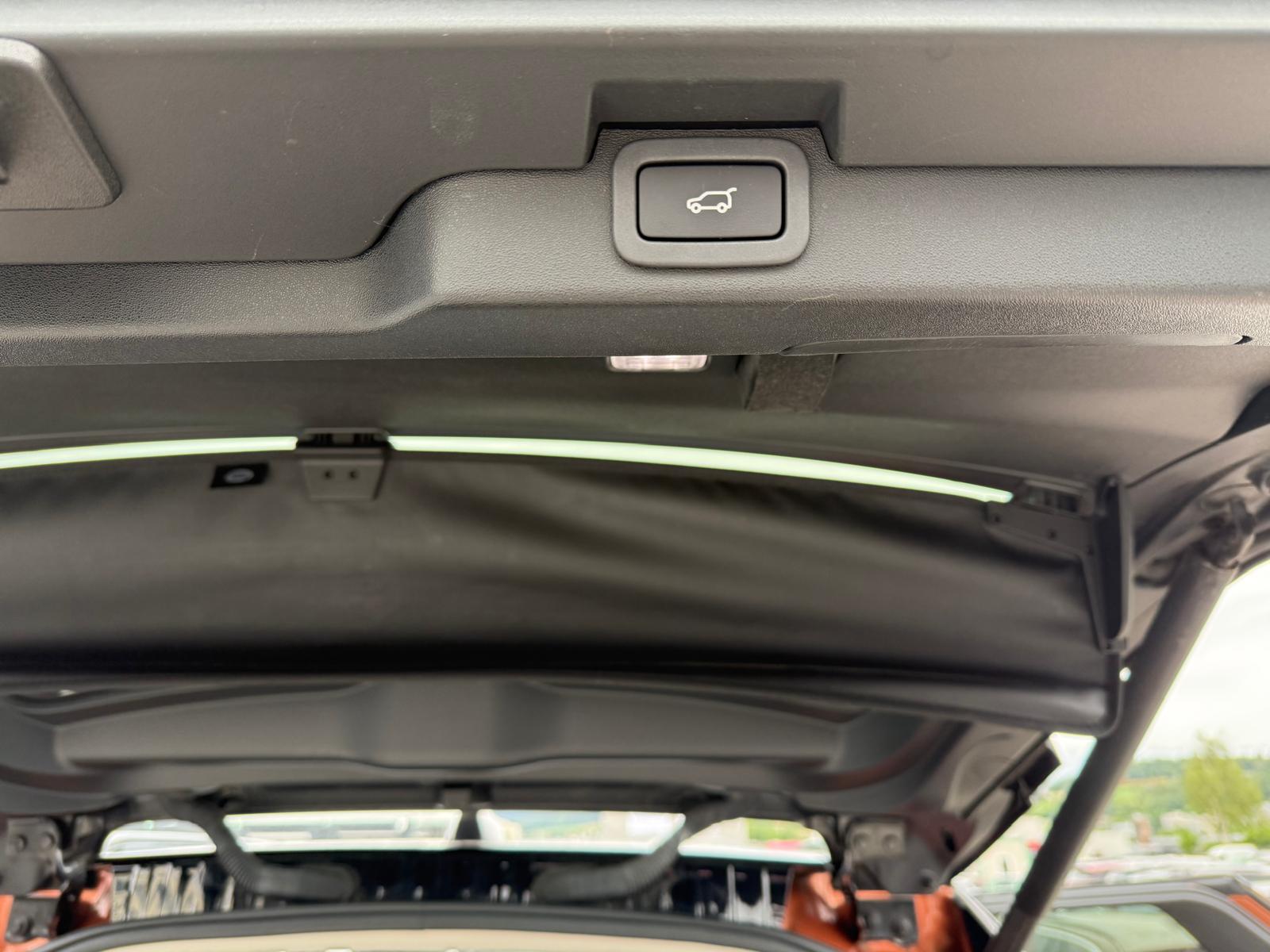 LAND ROVER Discovery 3.0 TDV6 First Edition-image-21