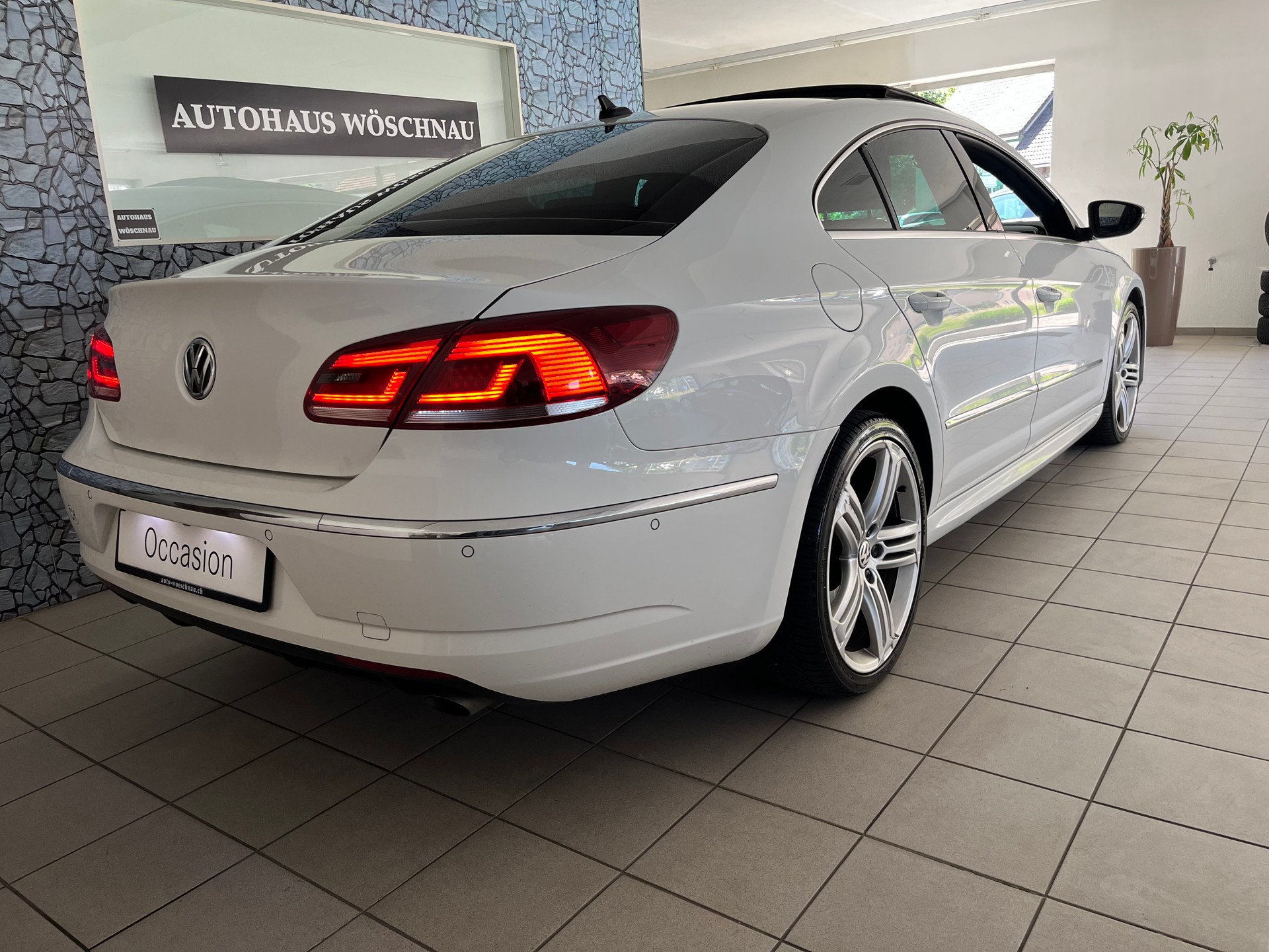 VW CC 2.0 TDI BMT R-Line 4Motion DSG-image-3
