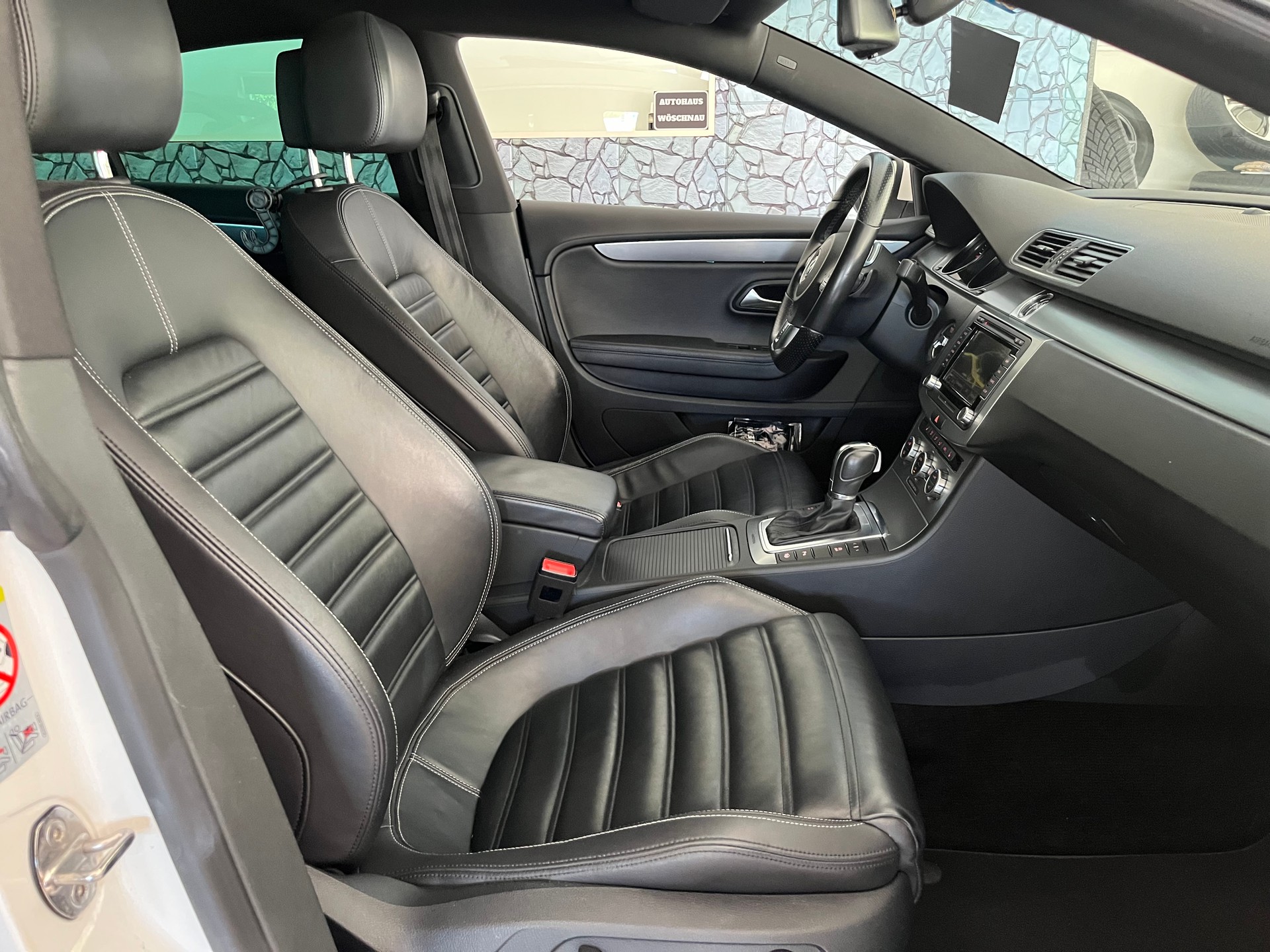 VW CC 2.0 TDI BMT R-Line 4Motion DSG-image-9