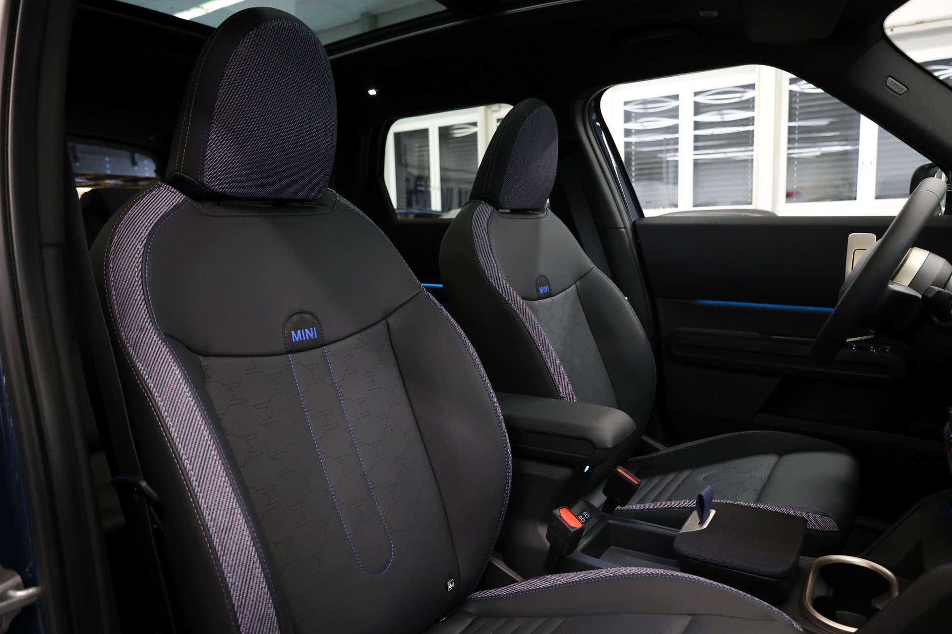 MINI Countryman U25 1.5i C-image-24