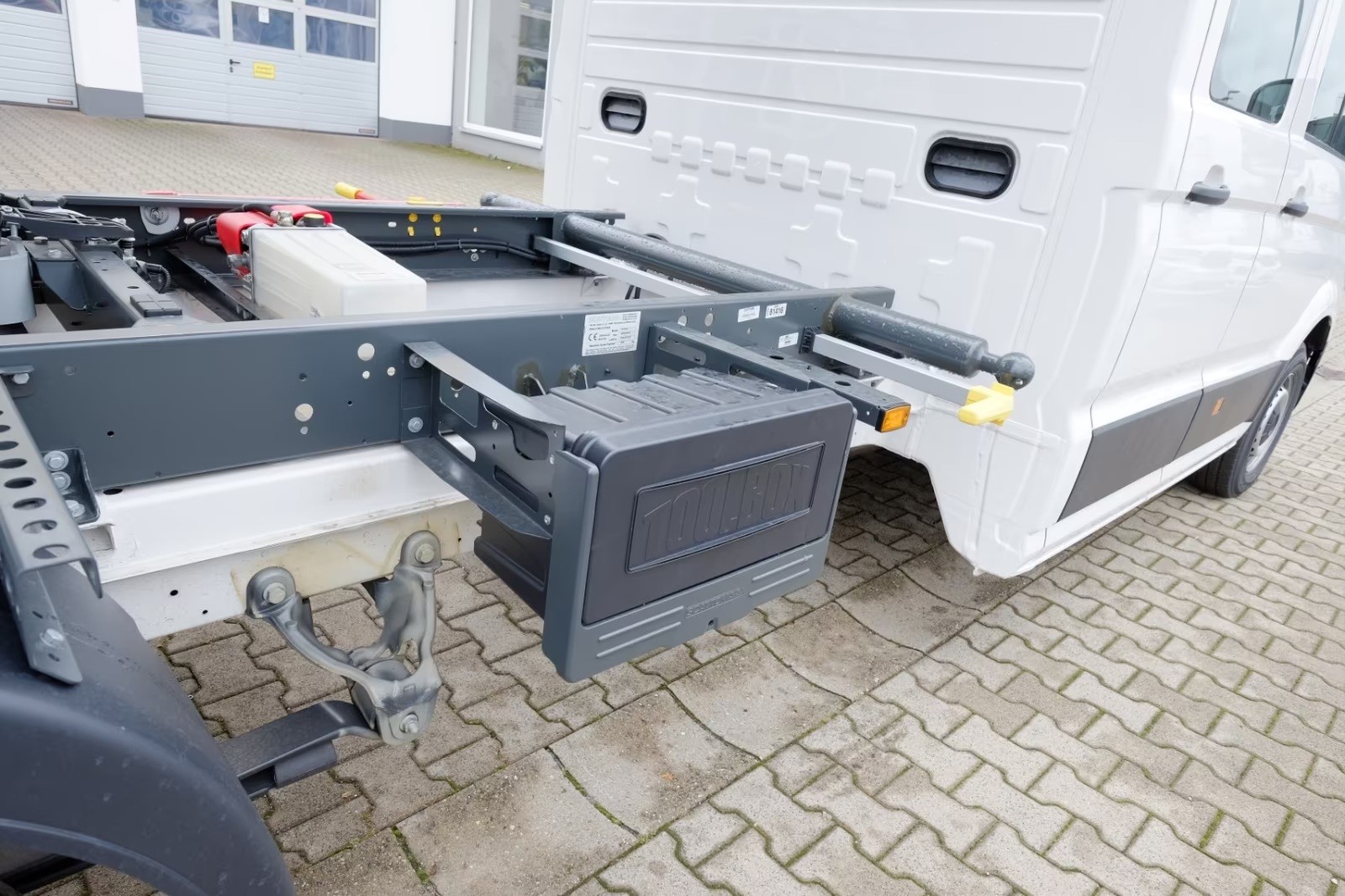 MAN TGE 3.5 L4 3-Seitenkipper DoKa-image-4