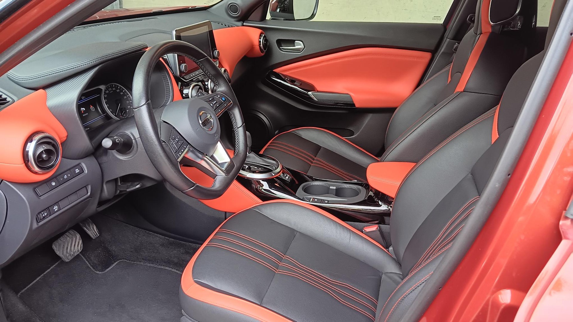 NISSAN Juke 1.0 DIG-T N-Design DCT-image-8