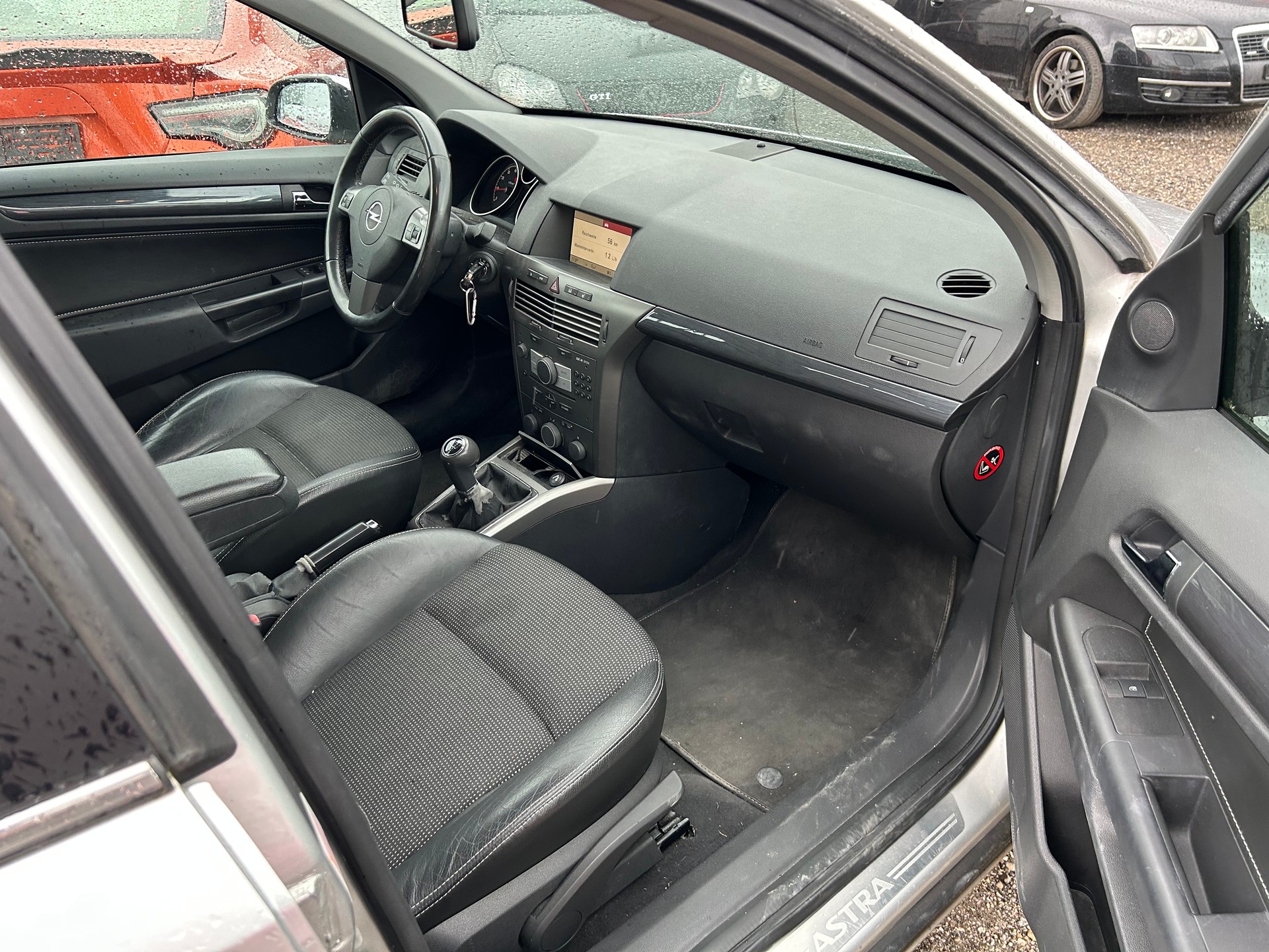 OPEL Astra 1.8i 16V Cosmo-image-10