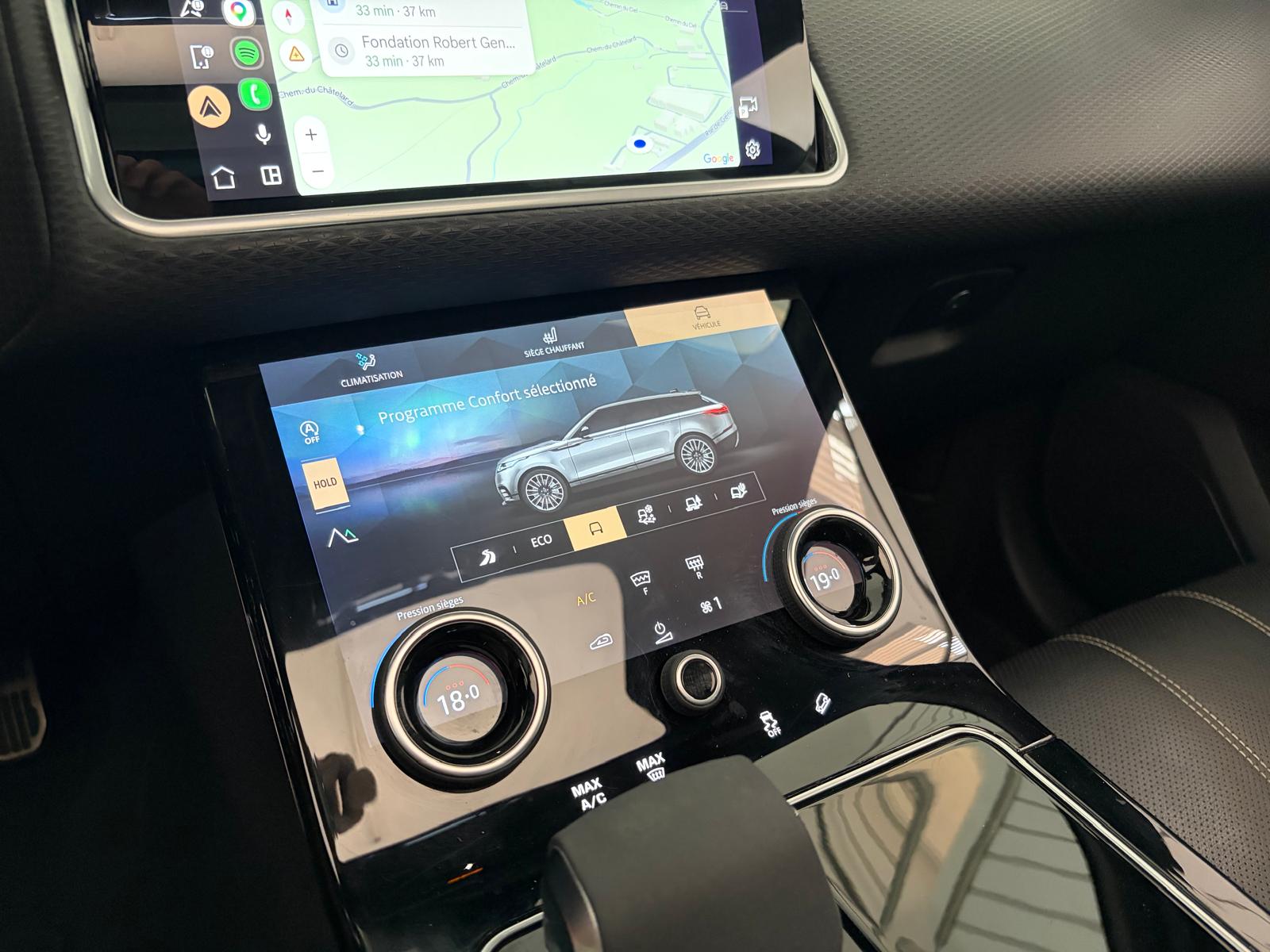 LAND ROVER Range Rover Velar R-Dynamic P 250 SE Automatic - Toit ouvrant - Caméra 3D Surround View - Attelage-image-25
