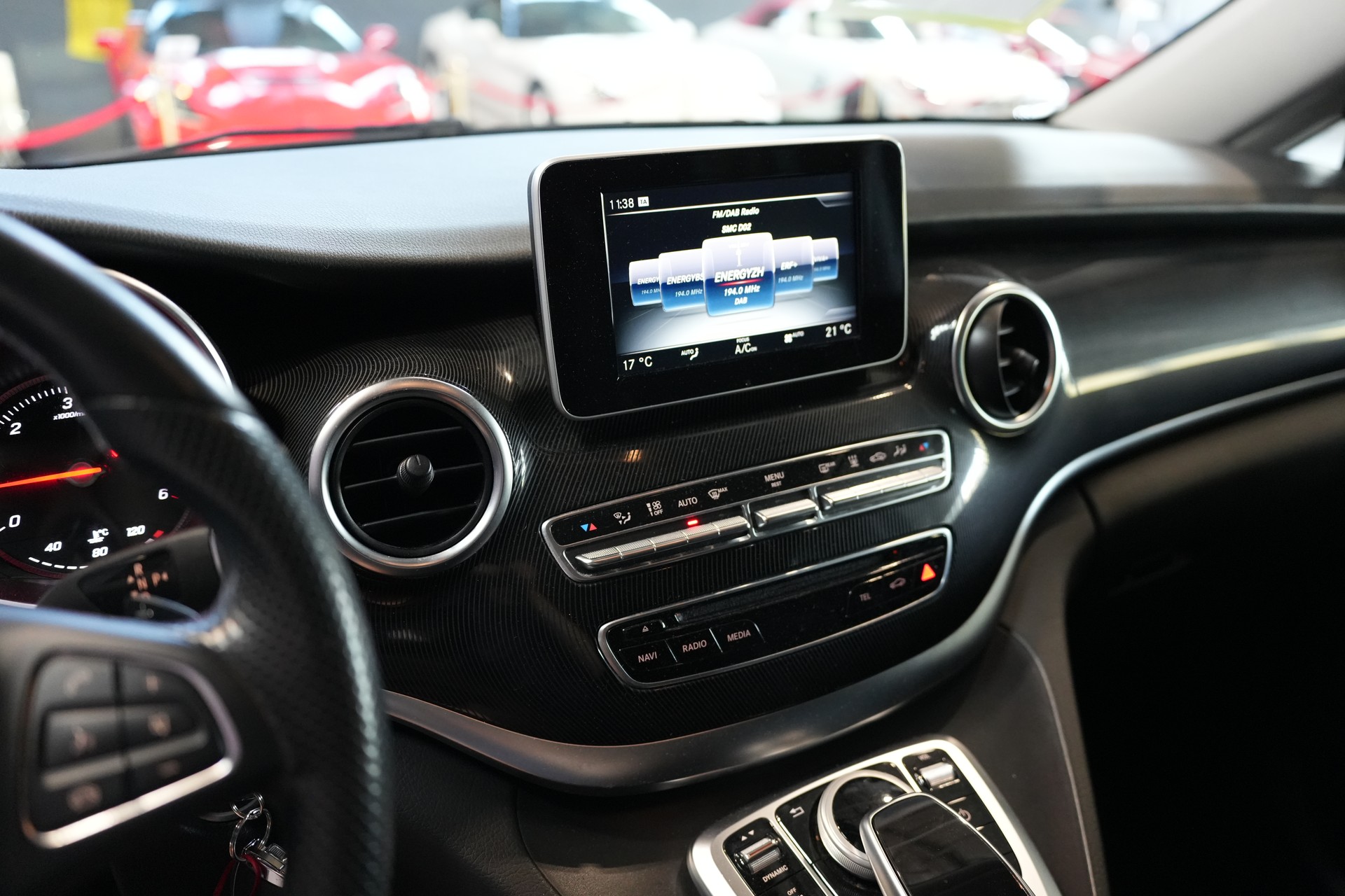 MERCEDES-BENZ V 250 d lang 4Matic 7G-Tronic-image-7