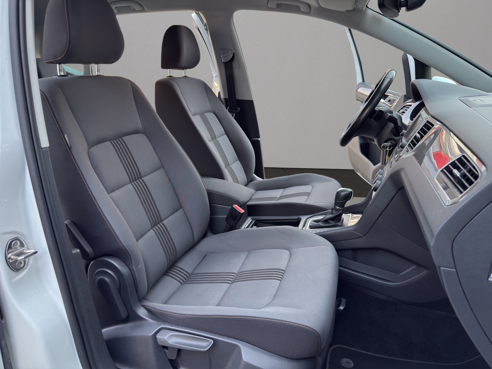 VW Golf Sportsvan 1.4 TSI Allstar DSG-image-16
