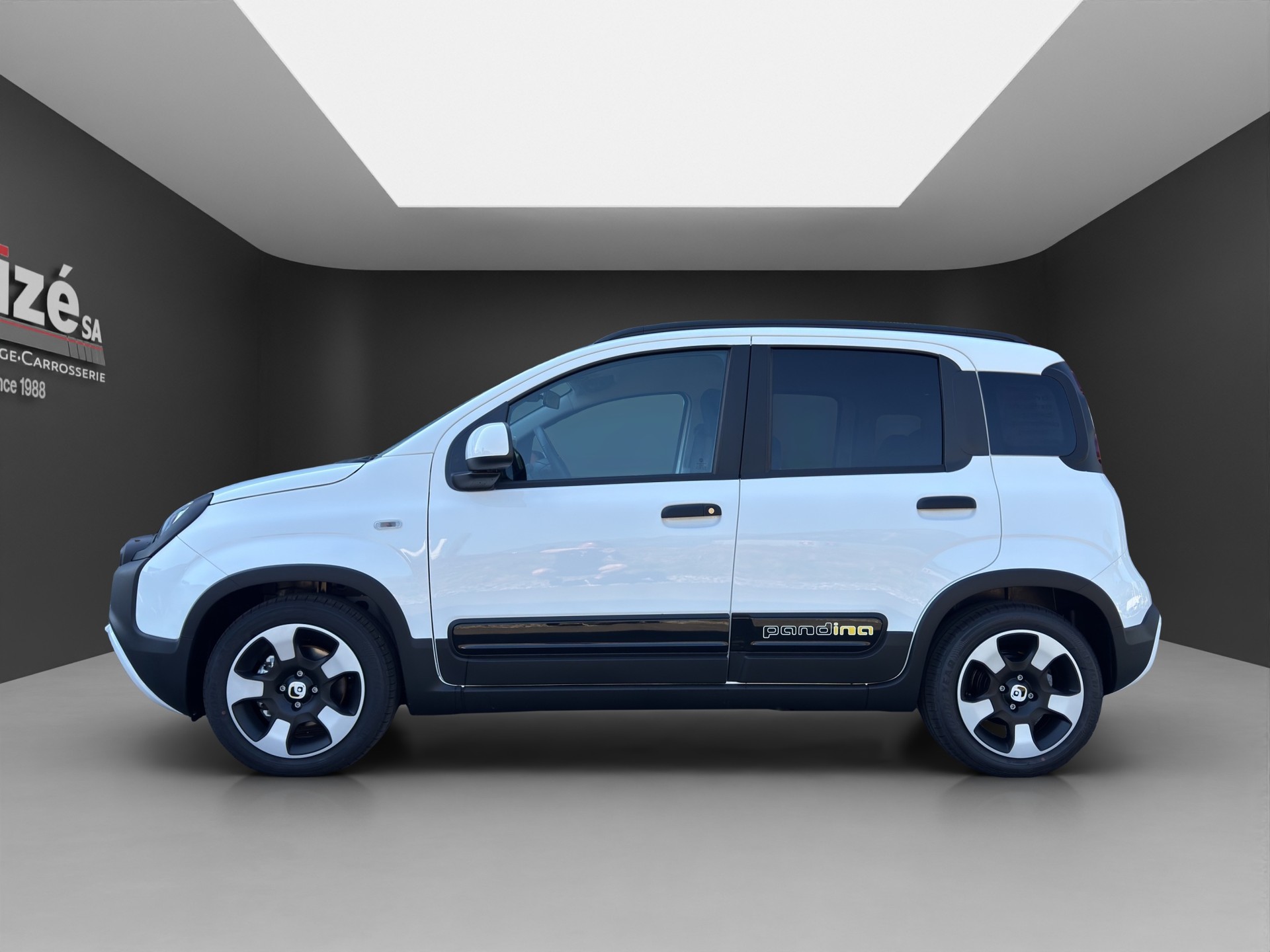 FIAT Pandina 1.0 MHEV Cross-showroom-element-3