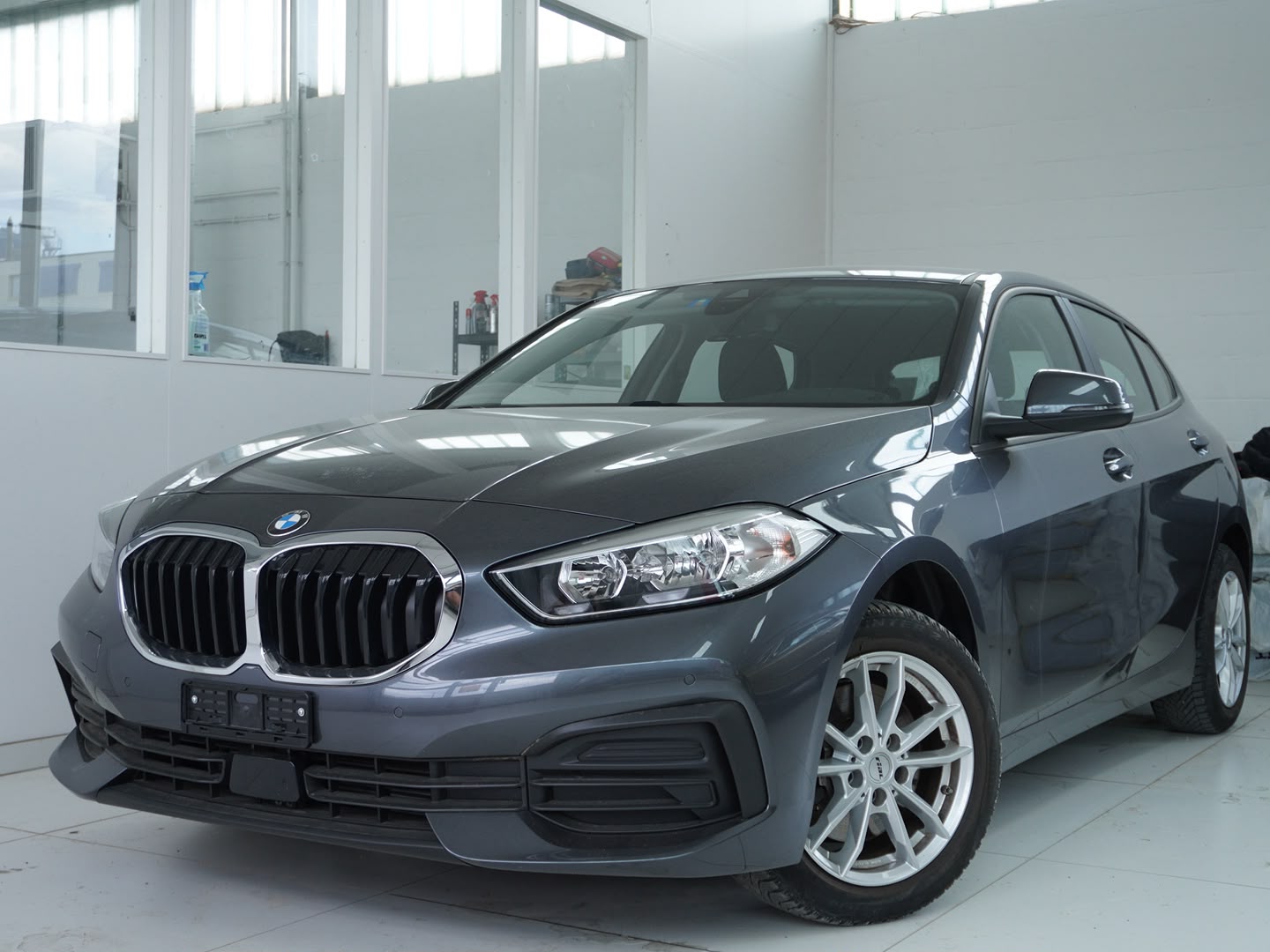 BMW 118i Essential Edition Steptronic