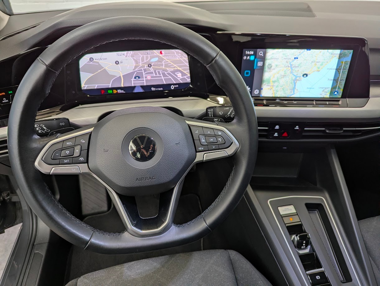 VW Golf VIII 1.5 TSI Life DSG*1.HAND CH-AUTO 12MT GAR VOLL-LED NAVI PRO VIRTUAL CAM HARMAN/KARDON ACC*-image-4