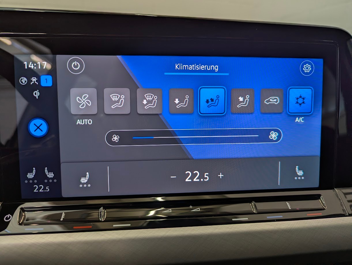 VW Golf VIII 1.5 TSI Life DSG*1.HAND CH-AUTO 12MT GAR VOLL-LED NAVI PRO VIRTUAL CAM HARMAN/KARDON ACC*-image-12