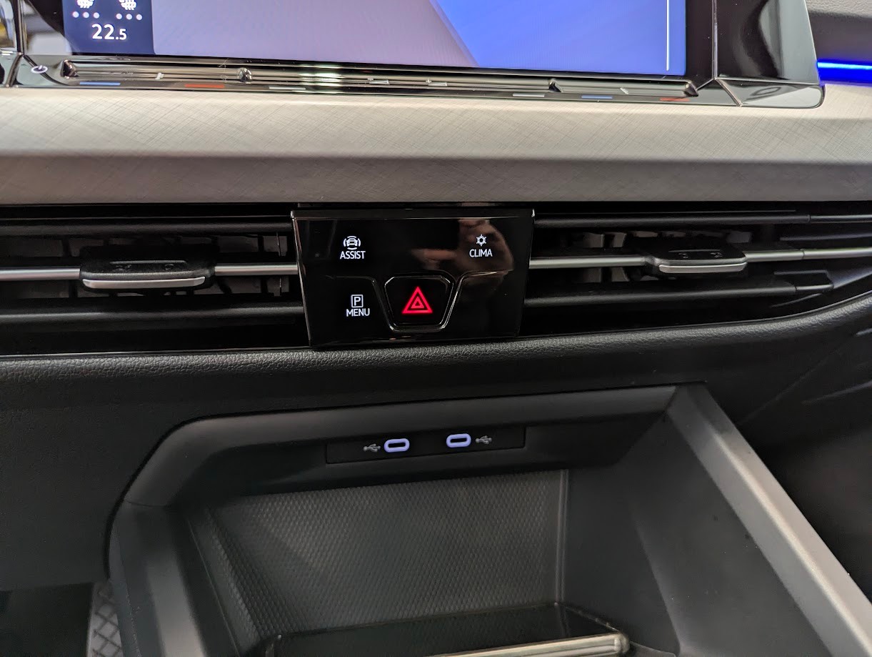 VW Golf VIII 1.5 TSI Life DSG*1.HAND CH-AUTO 12MT GAR VOLL-LED NAVI PRO VIRTUAL CAM HARMAN/KARDON ACC*-image-25