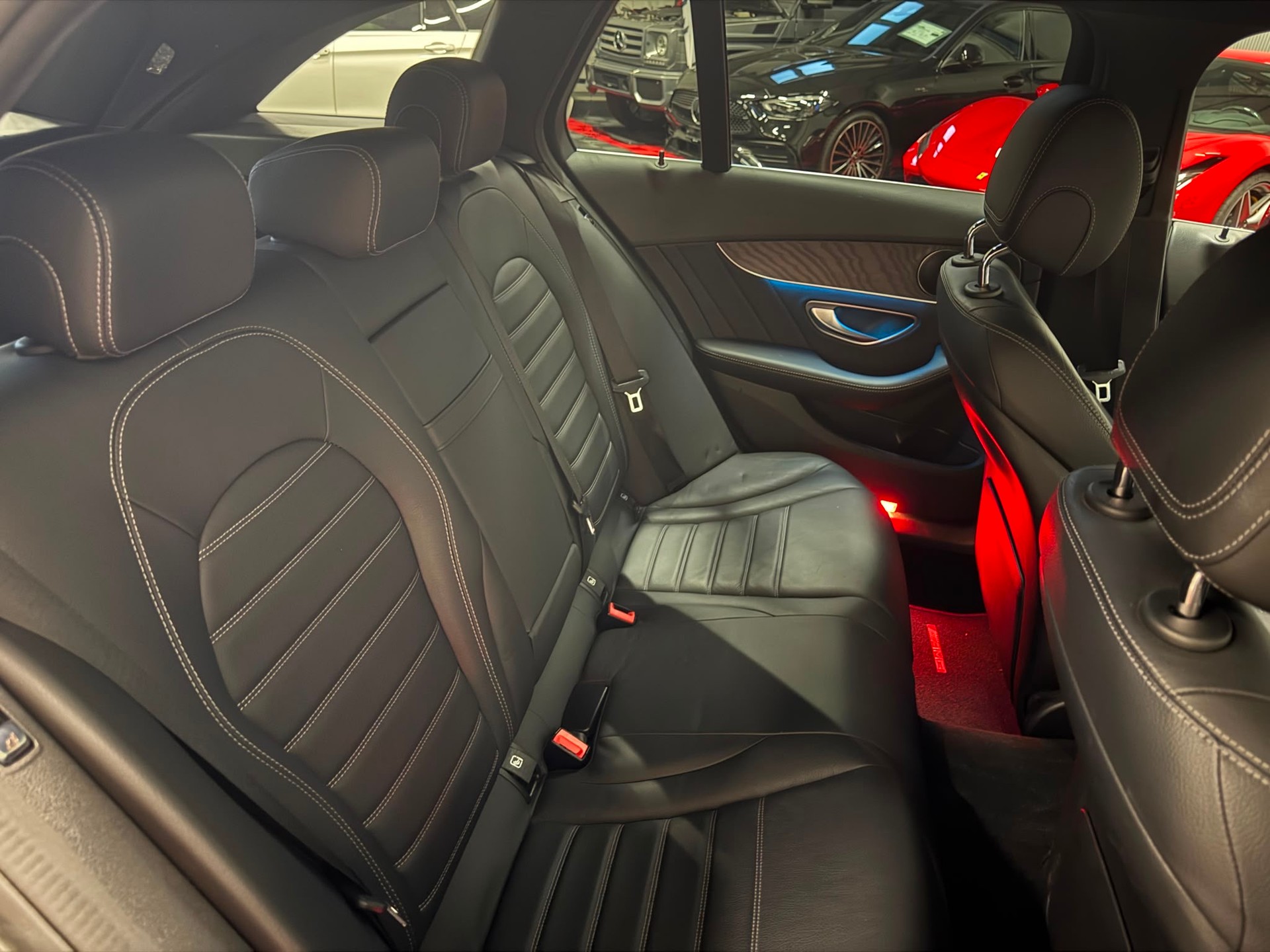MERCEDES-BENZ C 200 AMG Line 4matic Kombi-image-15