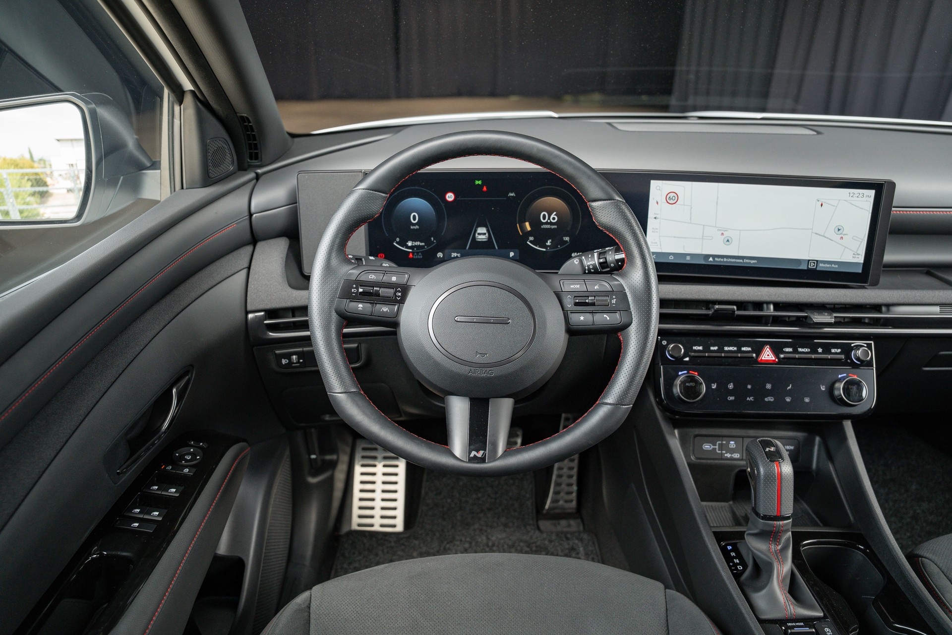 HYUNDAI Tucson 1.6 TGDI 48V N-Line DCT-image-13