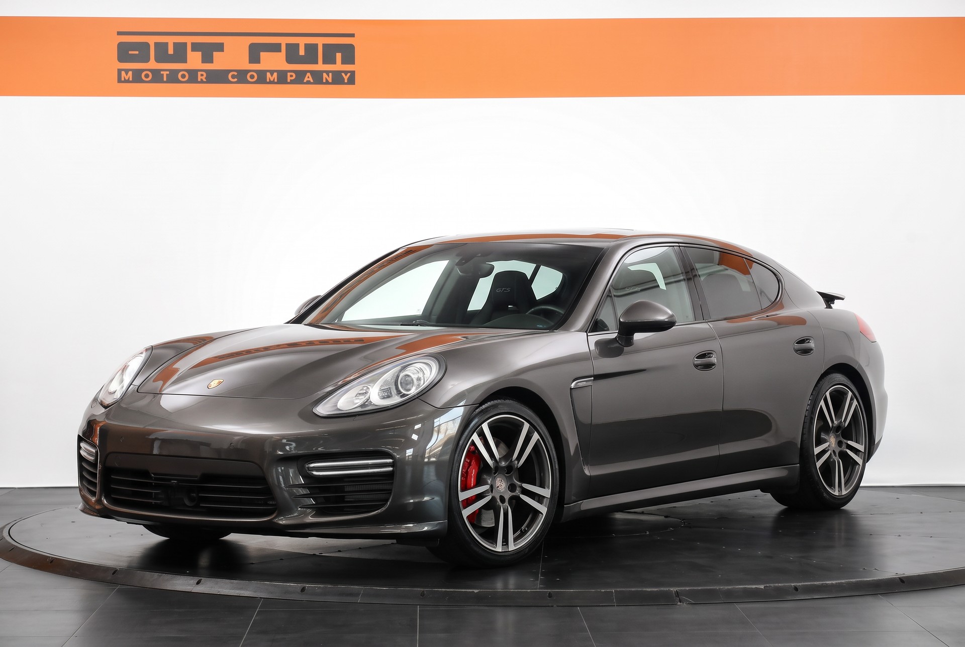 PORSCHE Panamera GTS 4.8 PDK
