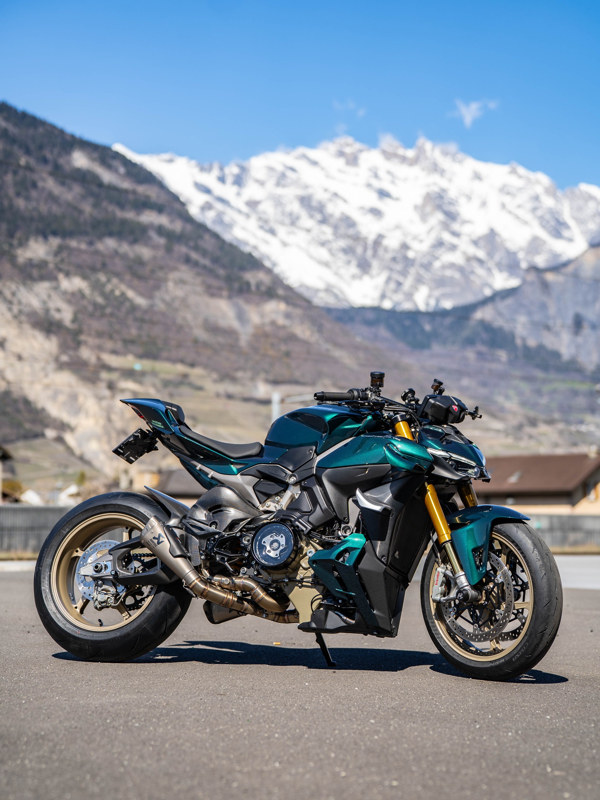 DUCATI STREETFIGHTER V4 S-image-0