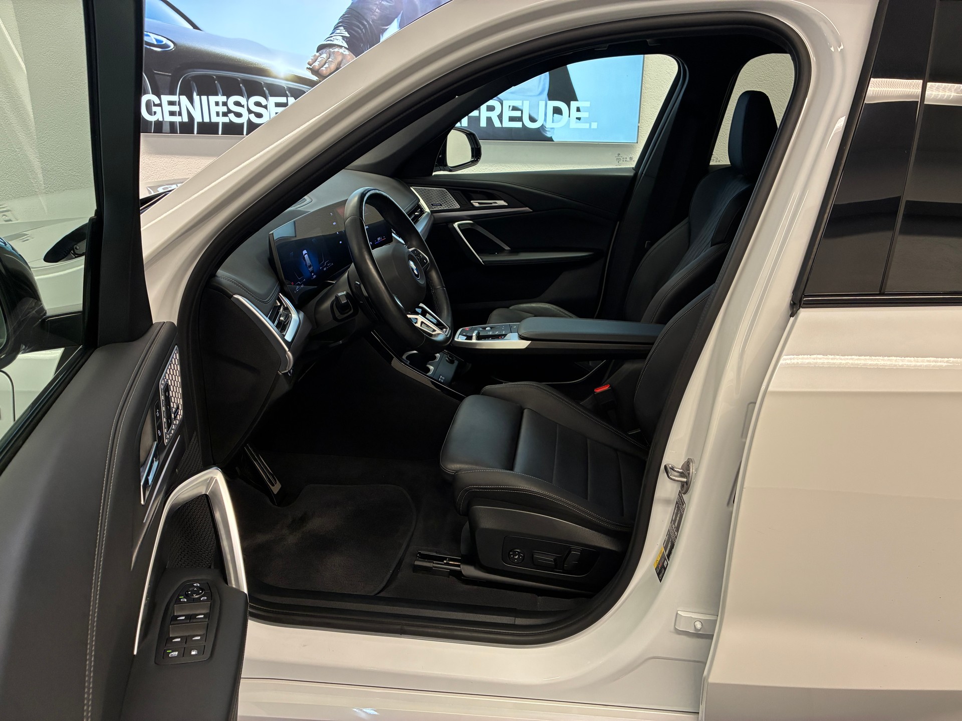 BMW X1 25e xDrive M Sport-image-9