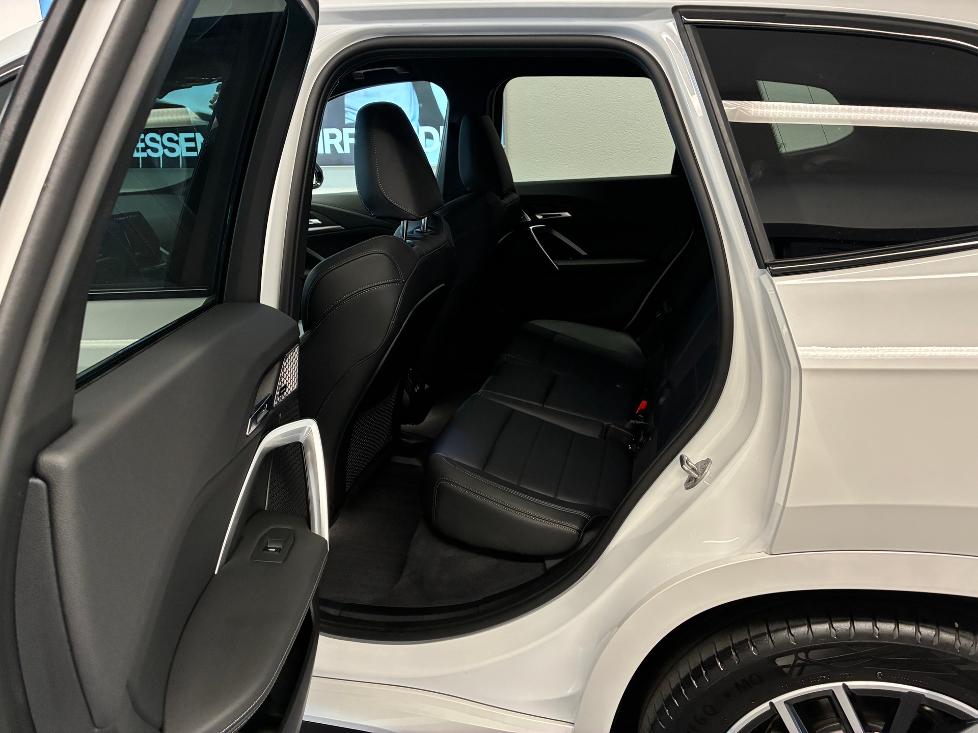 BMW X1 25e xDrive M Sport-image-14