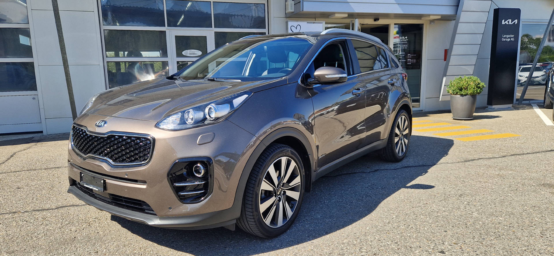 KIA Sportage 2.0 CRDi Style GT-Line-image-1
