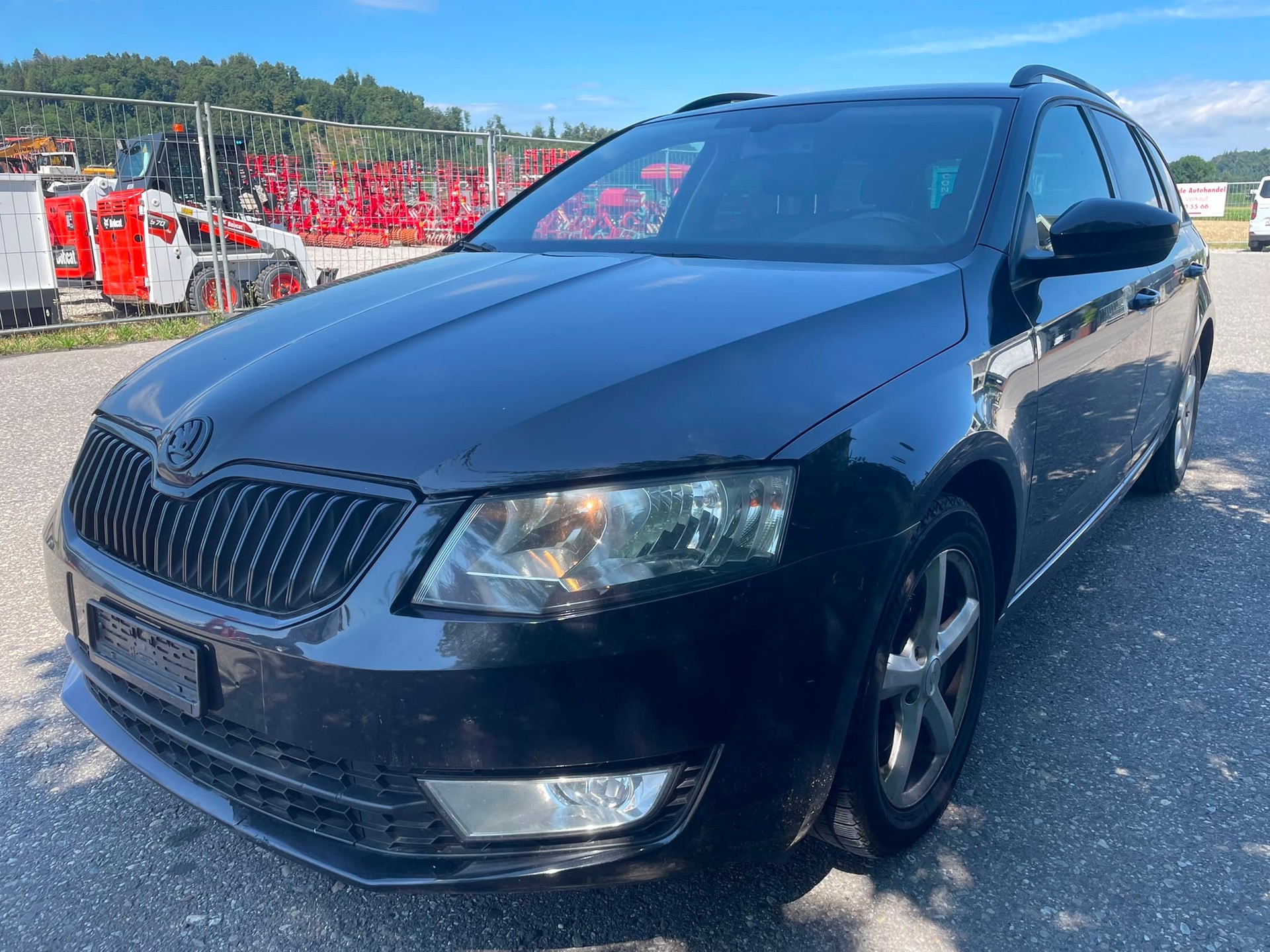 SKODA Octavia Combi 1.8 TSI Ambition DSG-image-1
