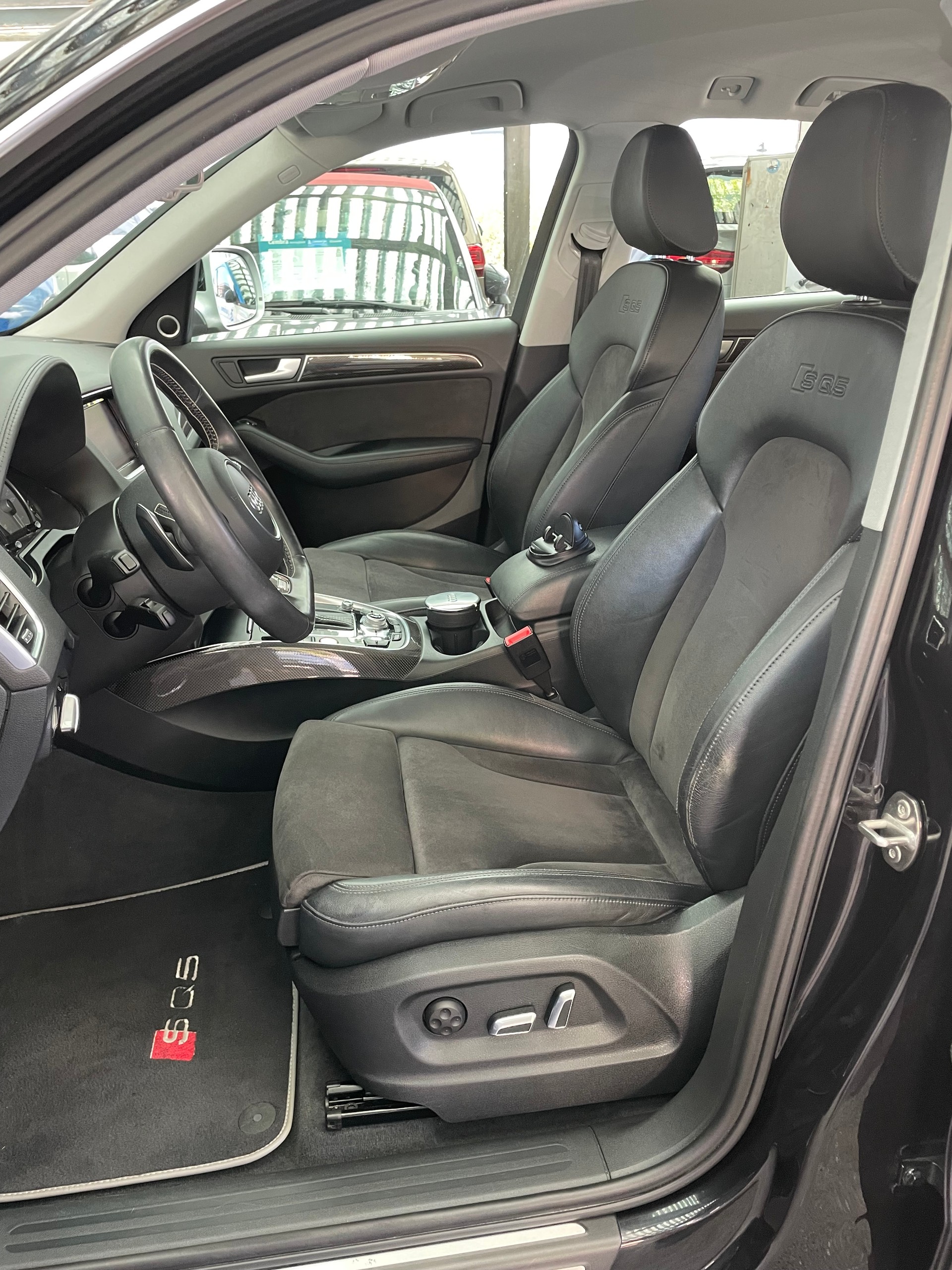 AUDI SQ5 3.0 TDI quattro tiptronic-image-6