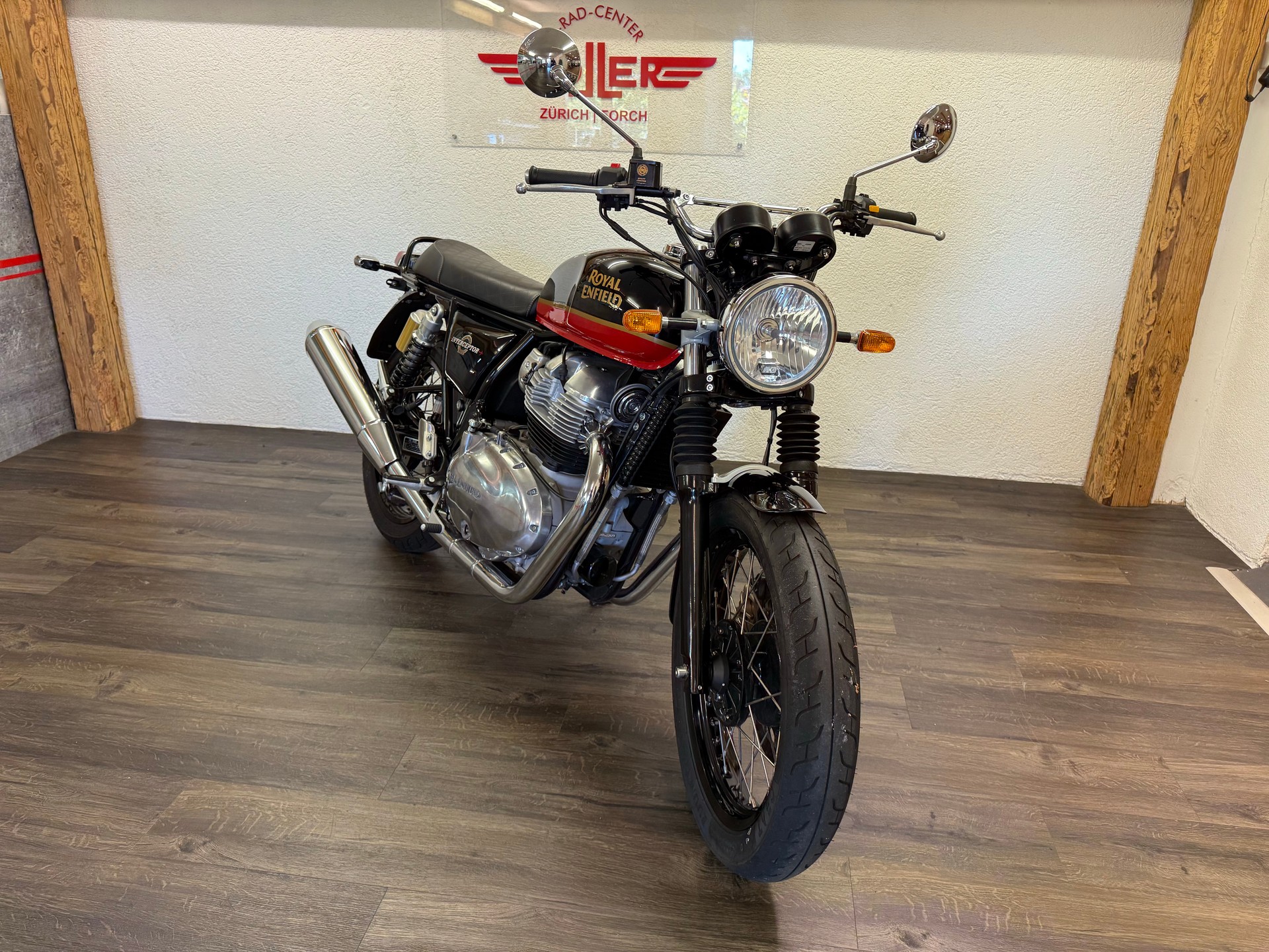 ROYAL ENFIELD Interceptor 650 Standard-image-4
