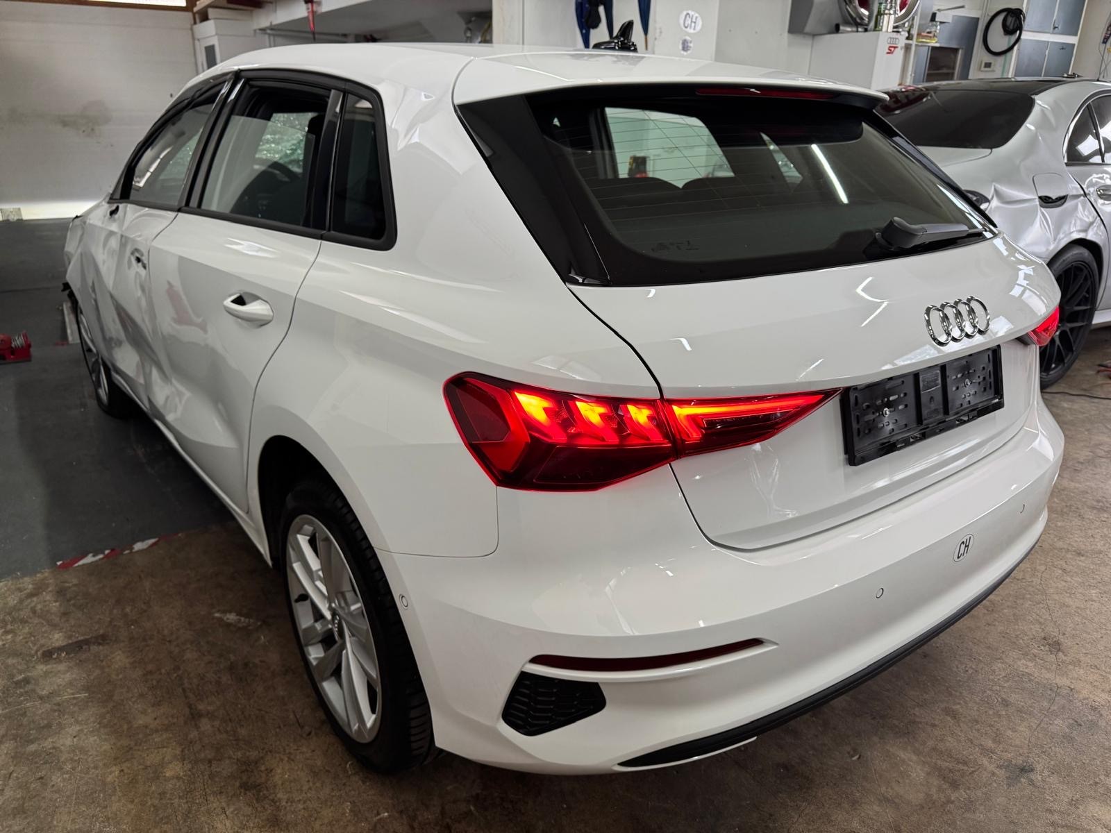 AUDI A3 Sportback 35 TFSI S-tronic-image-3