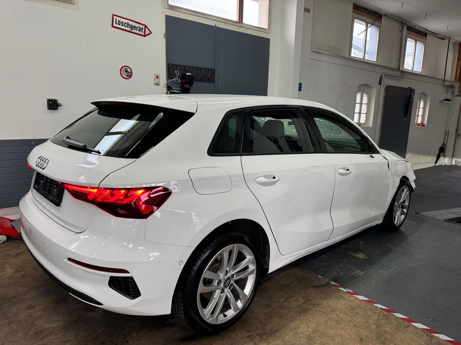 AUDI A3 Sportback 35 TFSI S-tronic-image-1