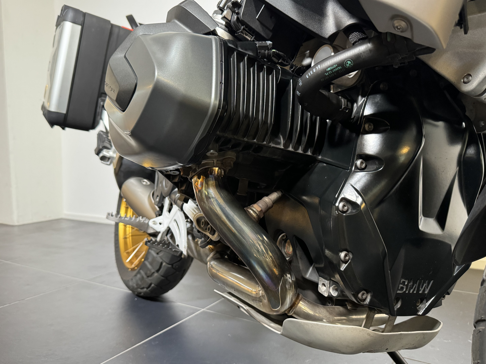 BMW R 1250 GS HP mit Werkstieferlegung-image-6