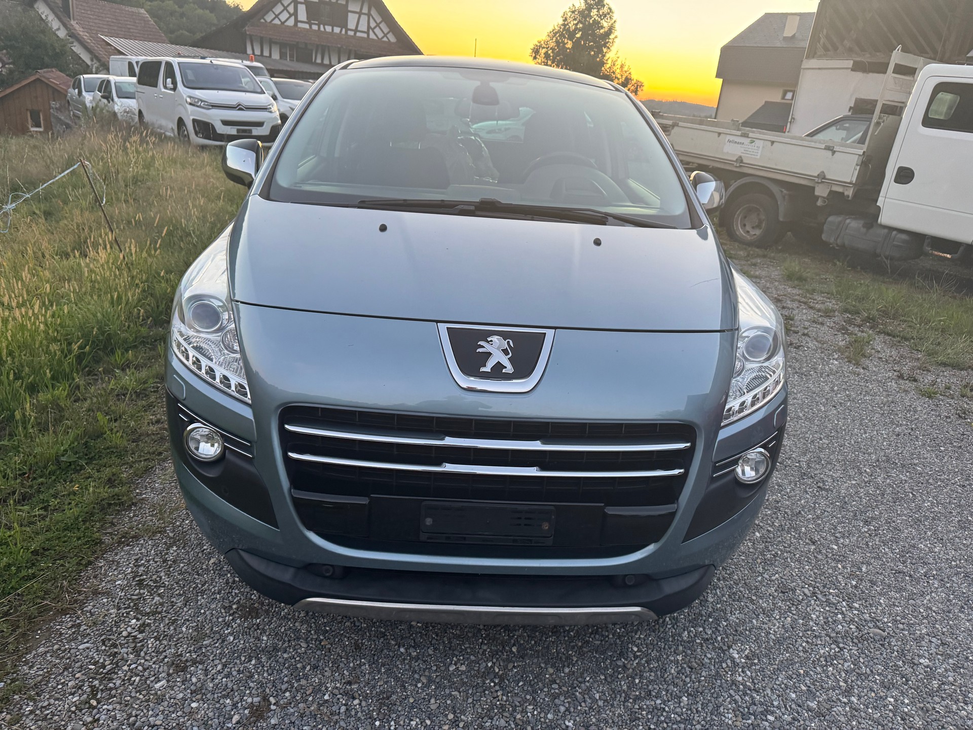 PEUGEOT 3008 HYbrid4 2.0 HDI EGS6