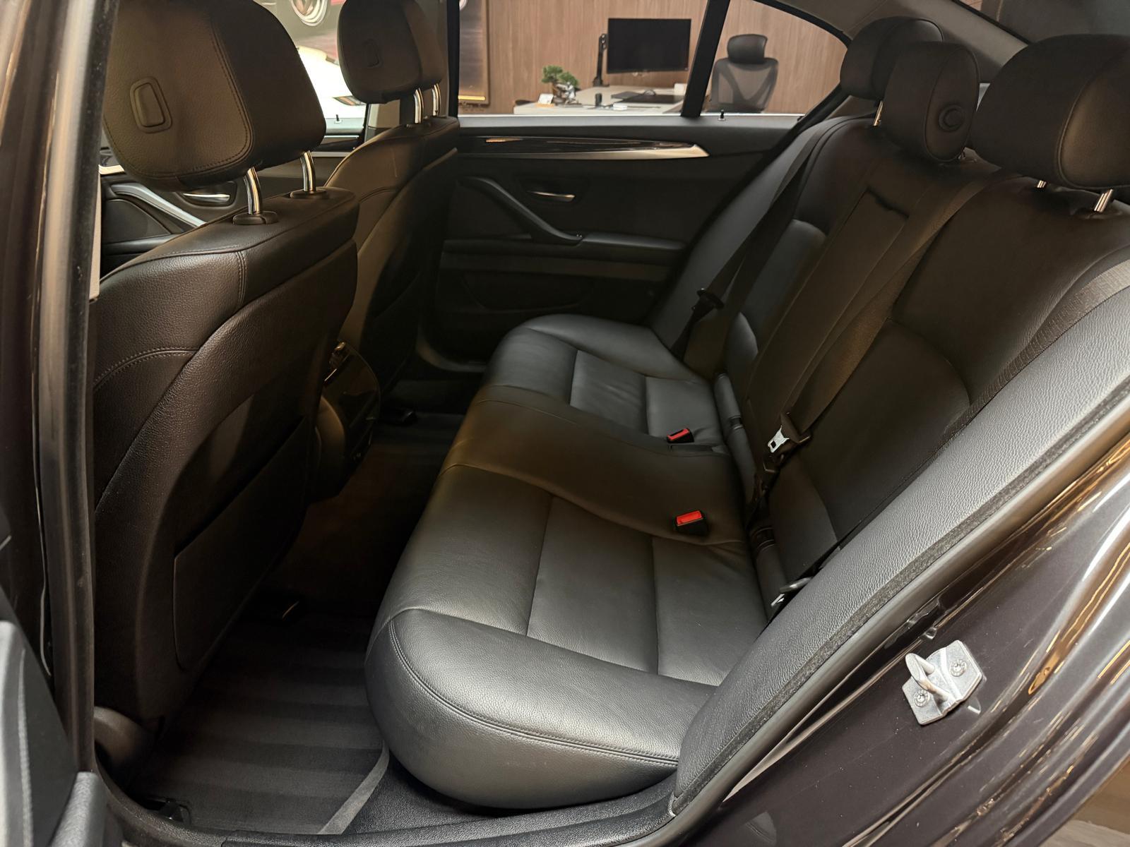 BMW 520d xDrive-image-19