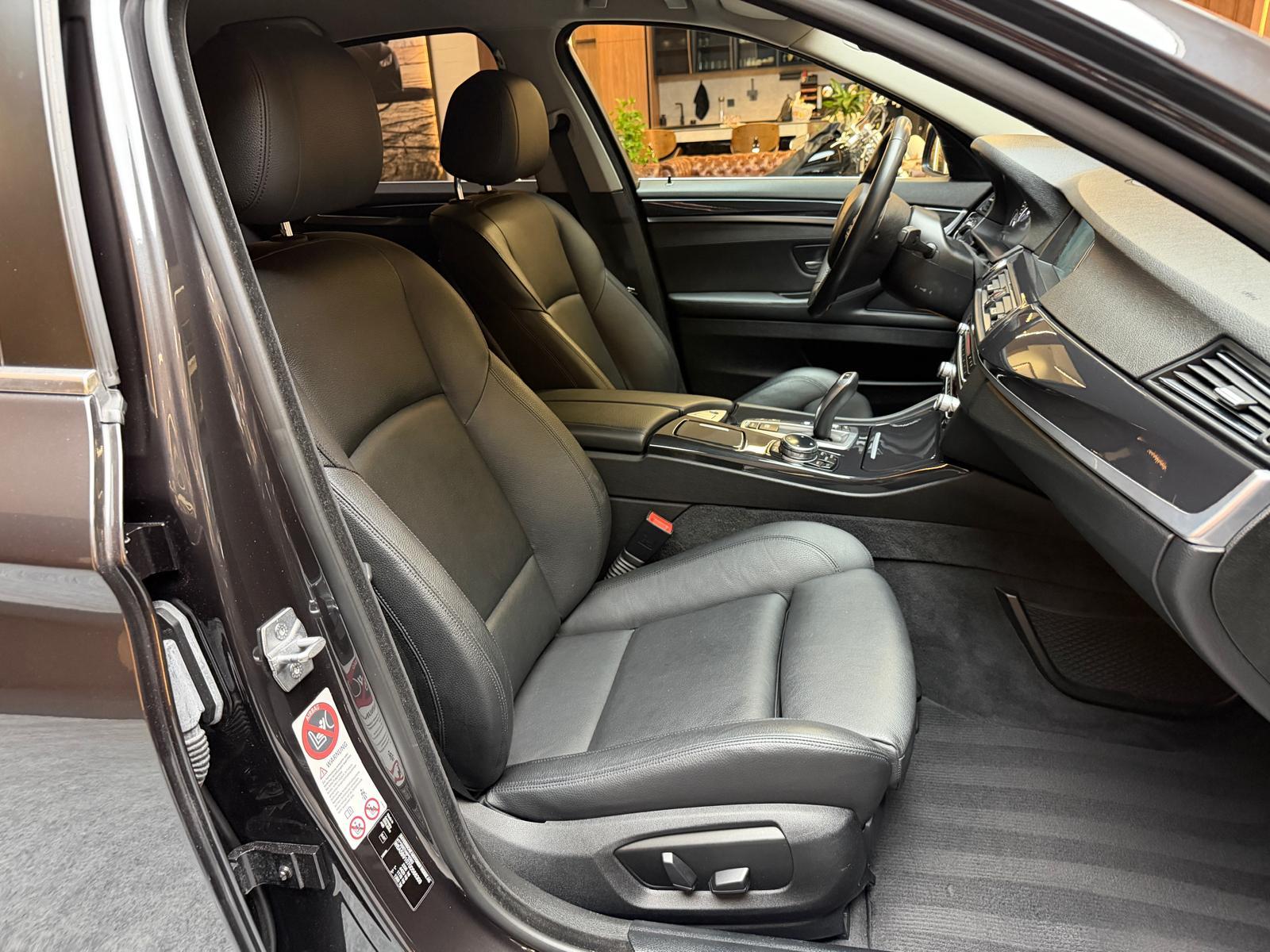 BMW 520d xDrive-image-17