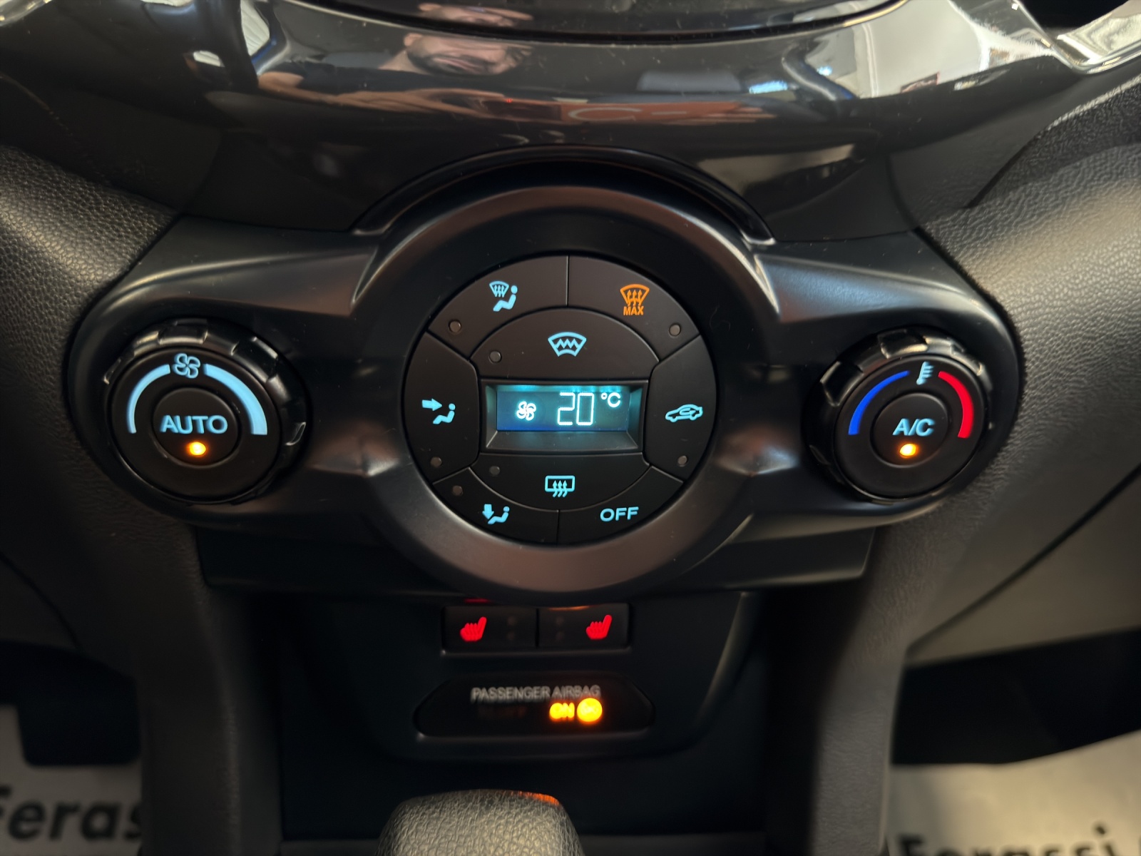 FORD EcoSport 1.5 Titanium PowerShift-image-20