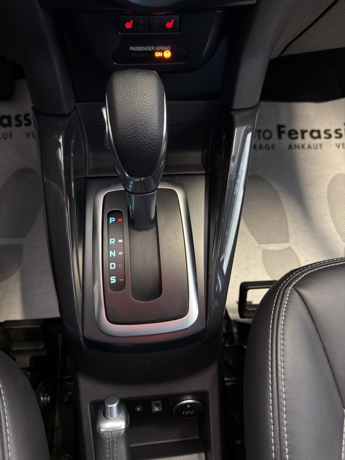 FORD EcoSport 1.5 Titanium PowerShift-image-28