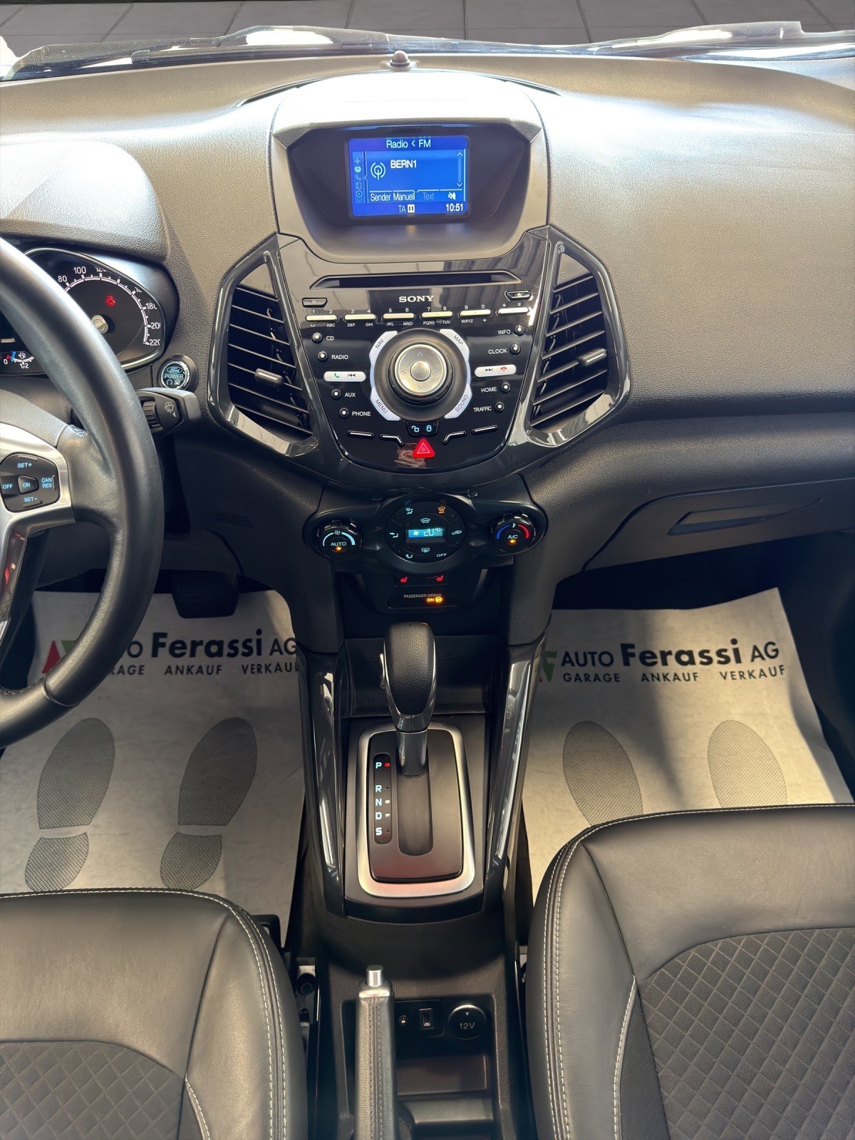 FORD EcoSport 1.5 Titanium PowerShift-image-17