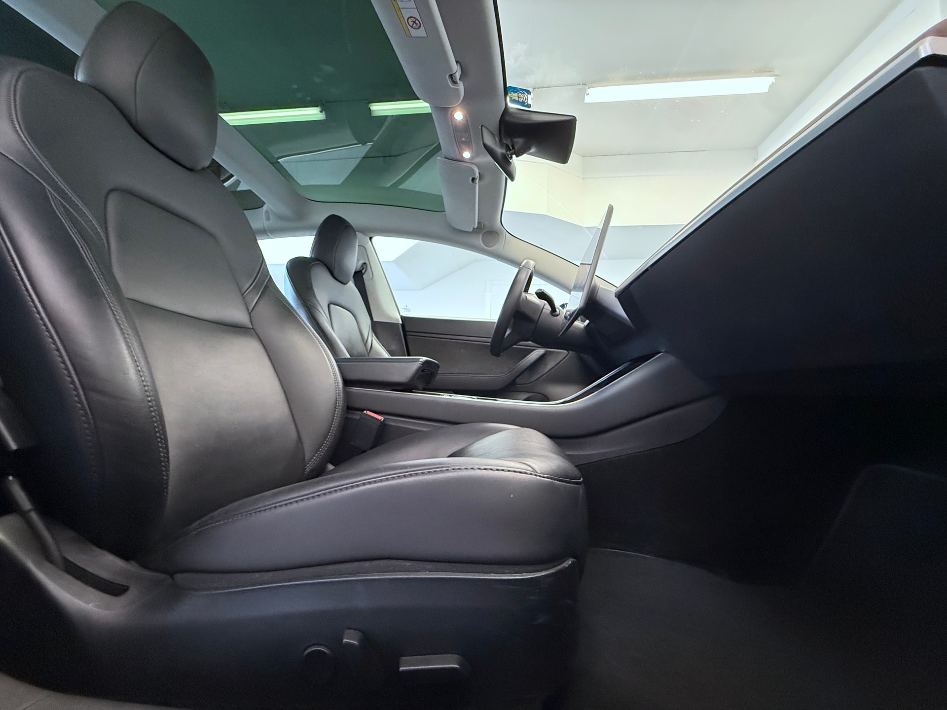 TESLA Model 3 Long Range Dual Motor AWD-image-17
