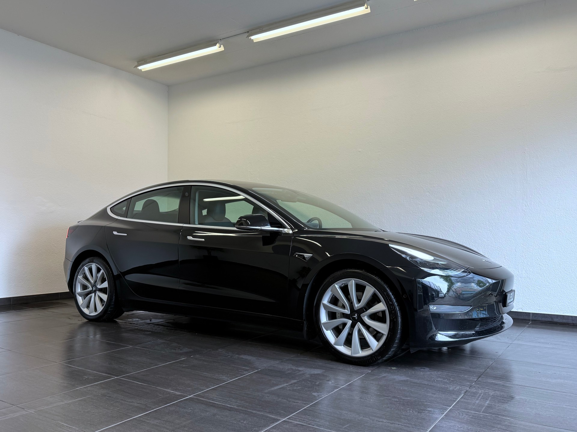 TESLA Model 3 Long Range Dual Motor AWD