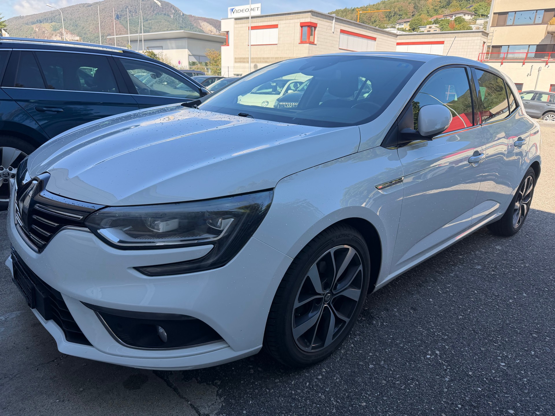 RENAULT Mégane 1.2 16V Turbo Bose-image-5