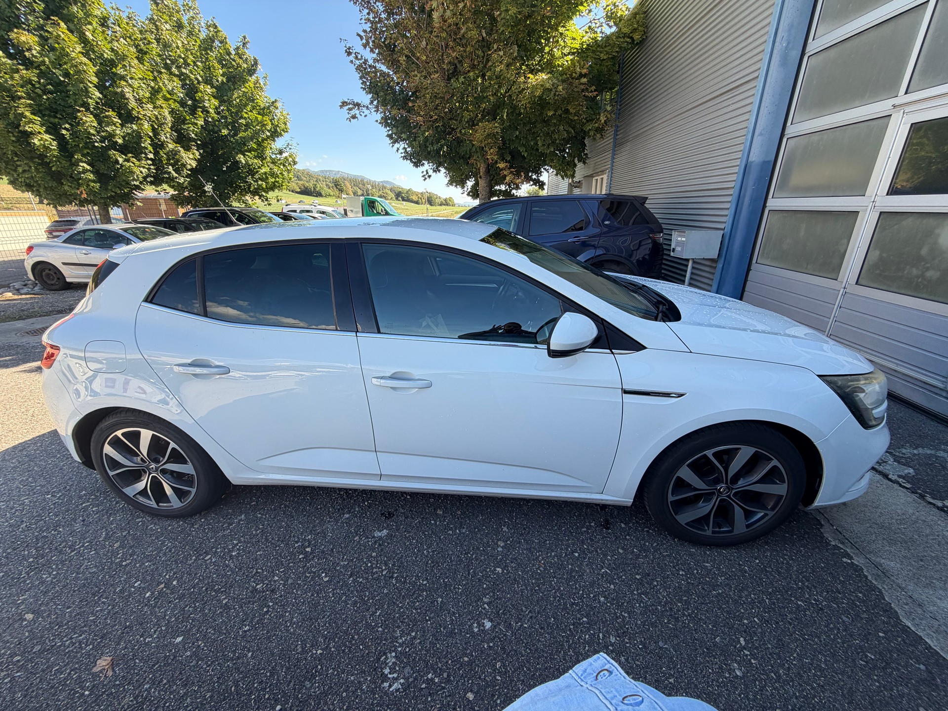 RENAULT Mégane 1.2 16V Turbo Bose-image-4
