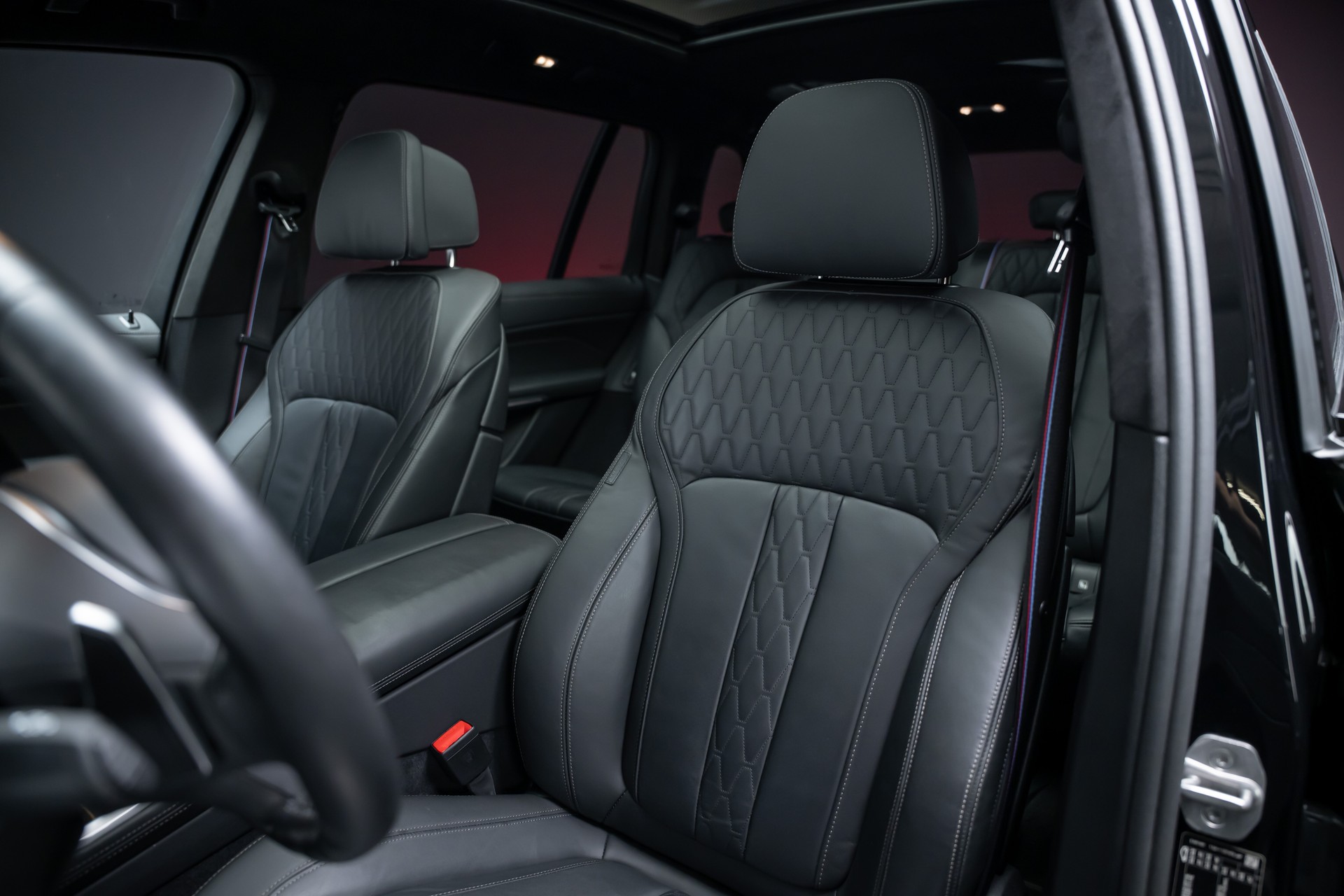 BMW X7 40d xDrive SAG M Sport / Iconic Glow / Panorama-Glasdach / 360°Kamera /-image-12