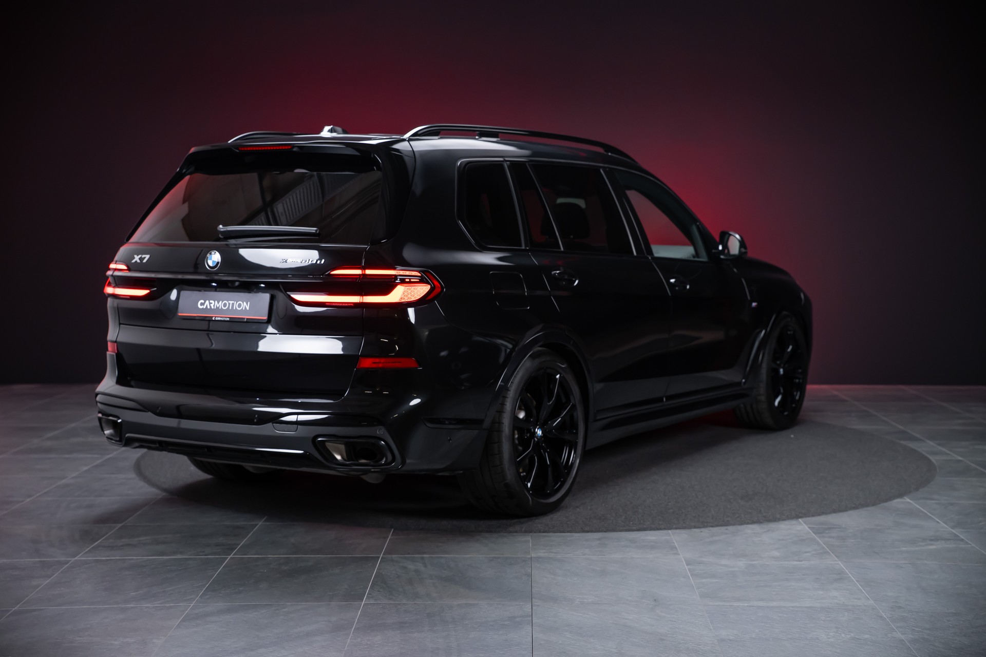 BMW X7 40d xDrive SAG M Sport / Iconic Glow / Panorama-Glasdach / 360°Kamera /-showroom-element-3