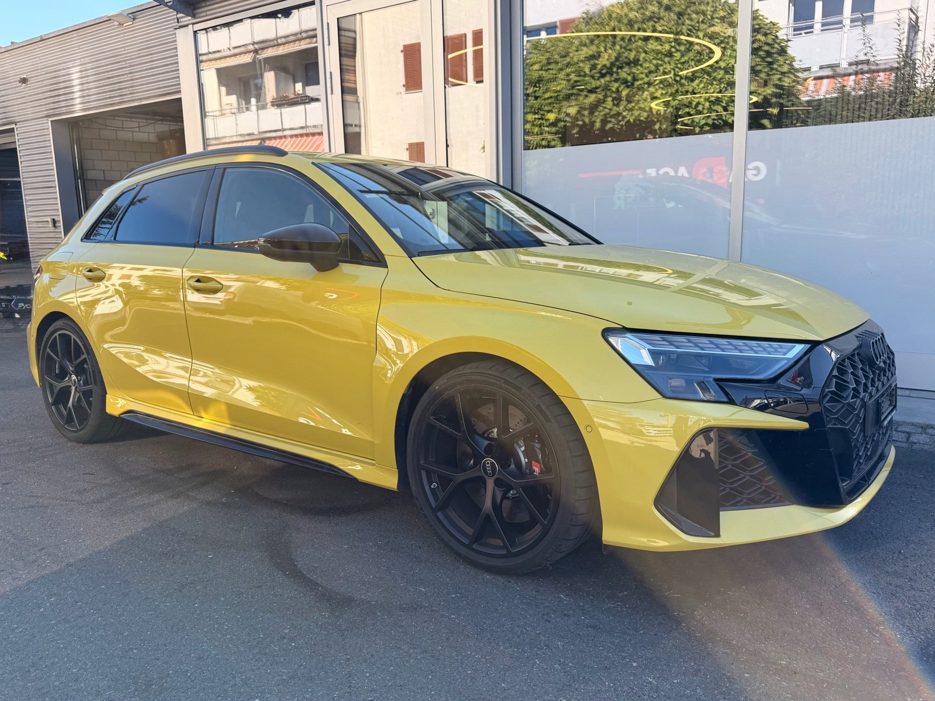 AUDI RS3 SPORTBACK 2.5 400 PS TFSI QUATTRO *** 5 JAHRE AUDI WERKSGARANTIE ***-showroom-element-2