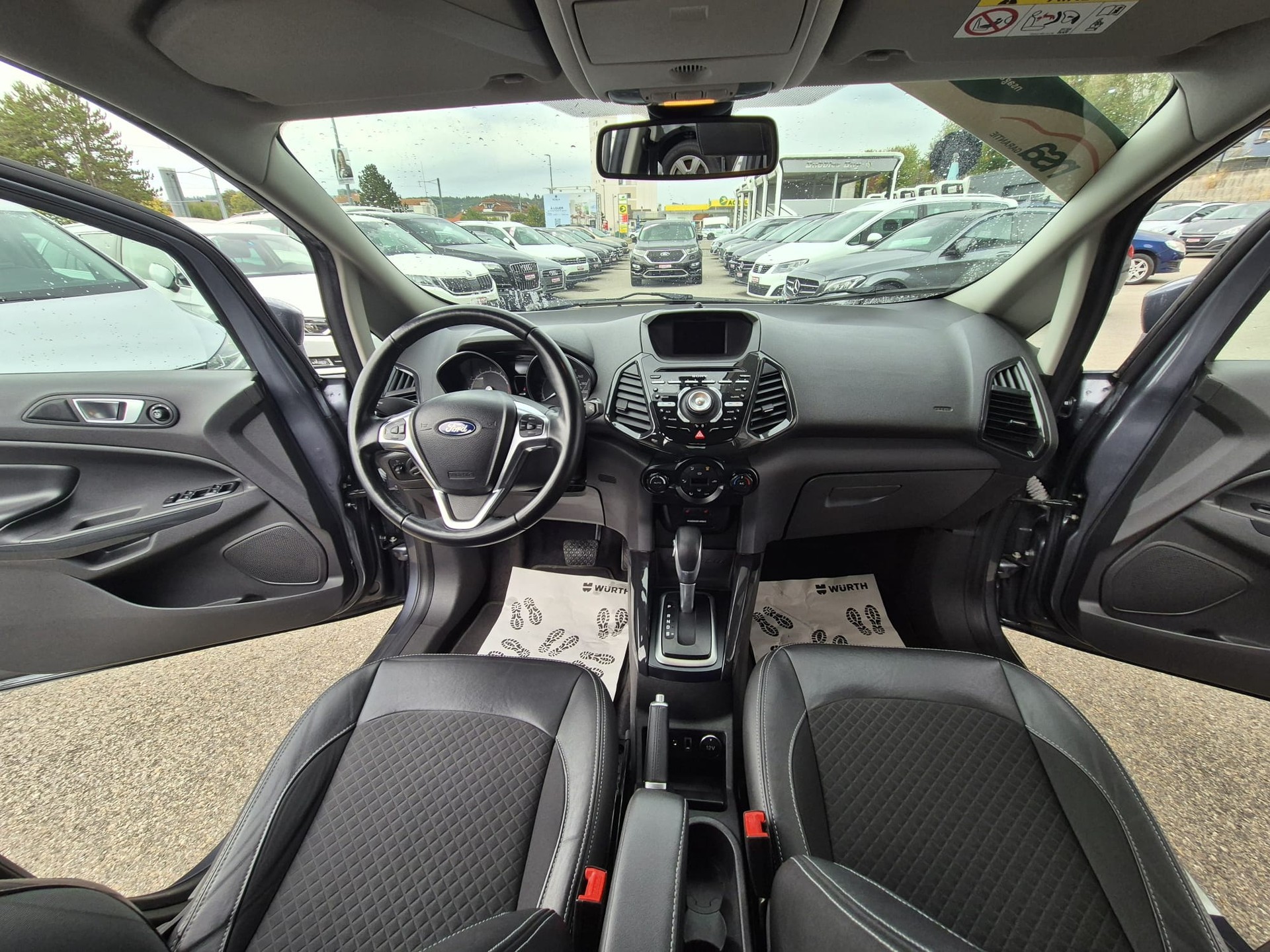 FORD EcoSport 1.5 Titanium PowerShift-image-8