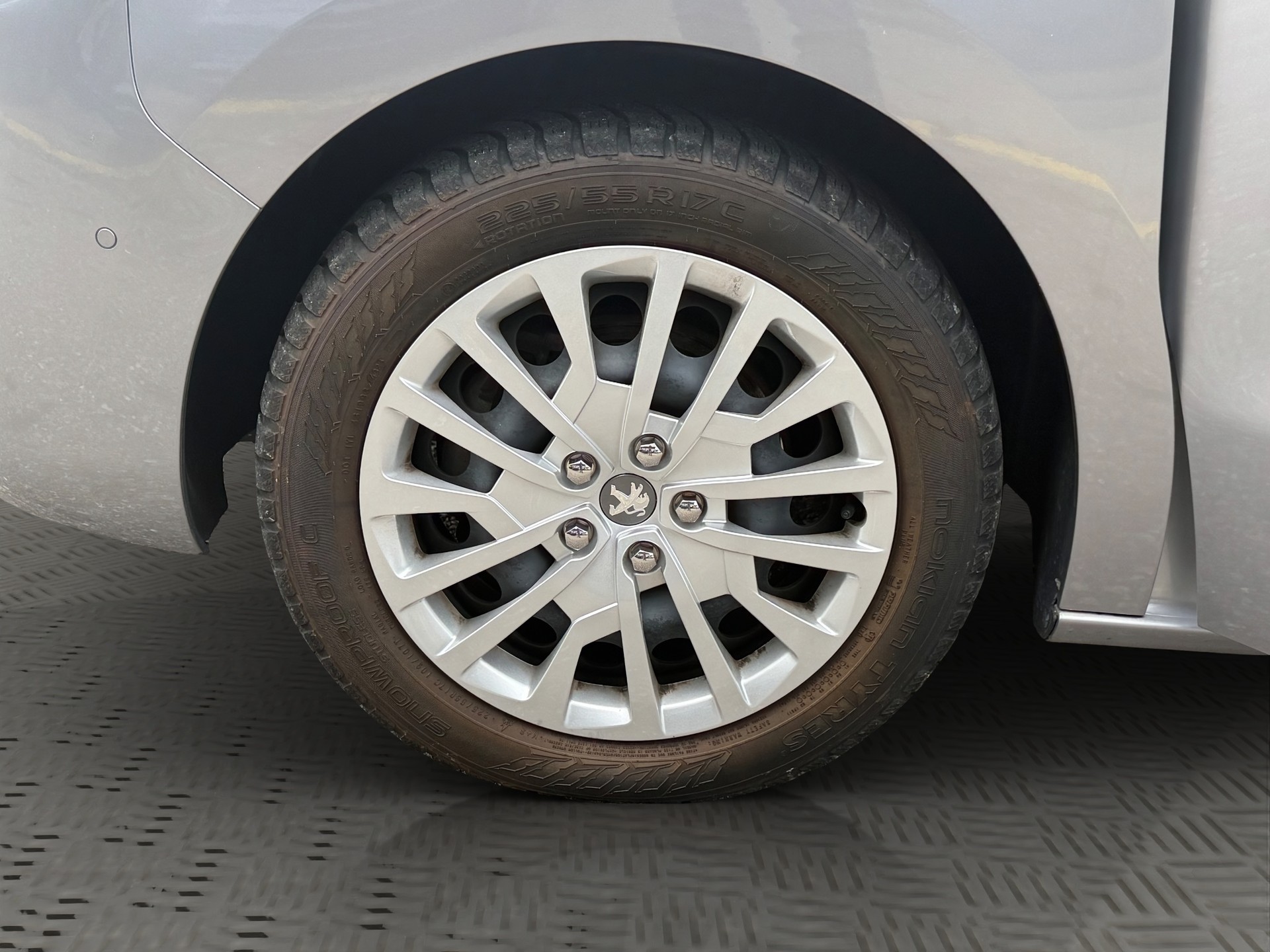 PEUGEOT Traveller 2.0 BlueHDi Business VIP Standard EAT8-image-23