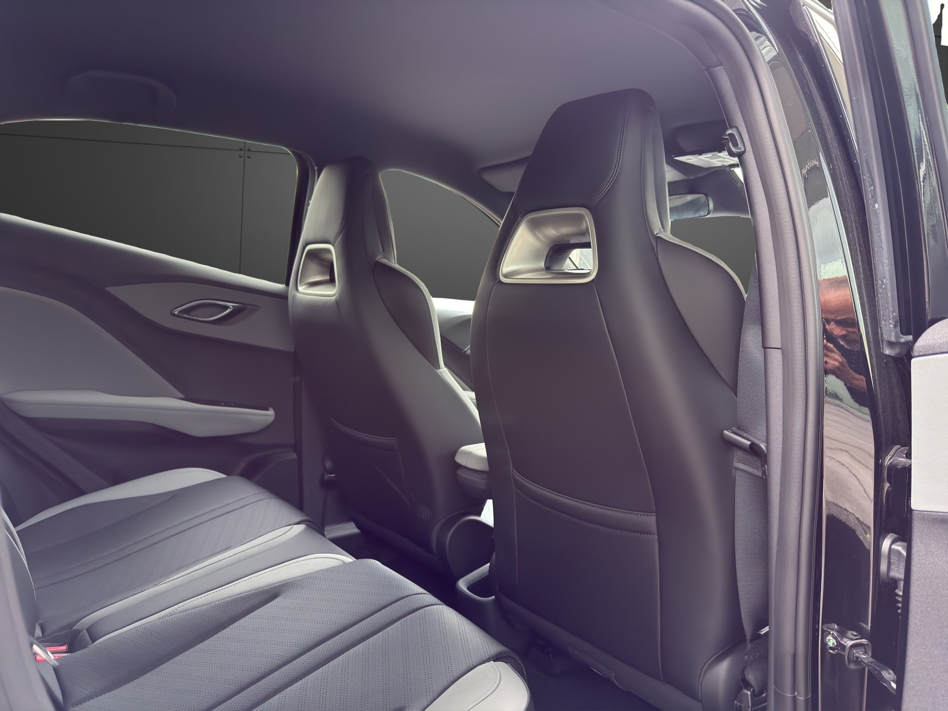 BYD Dolphin Surf 43 kWh Comfort-image-7