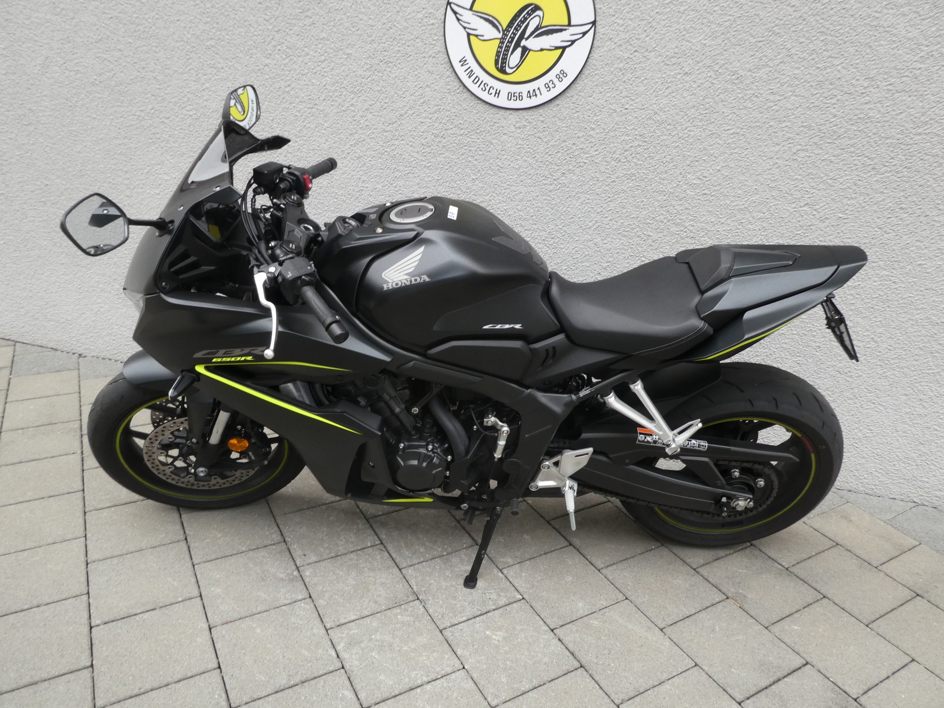 HONDA CBR 650 R E-Clutch (35kW) / 70 KW-image-1
