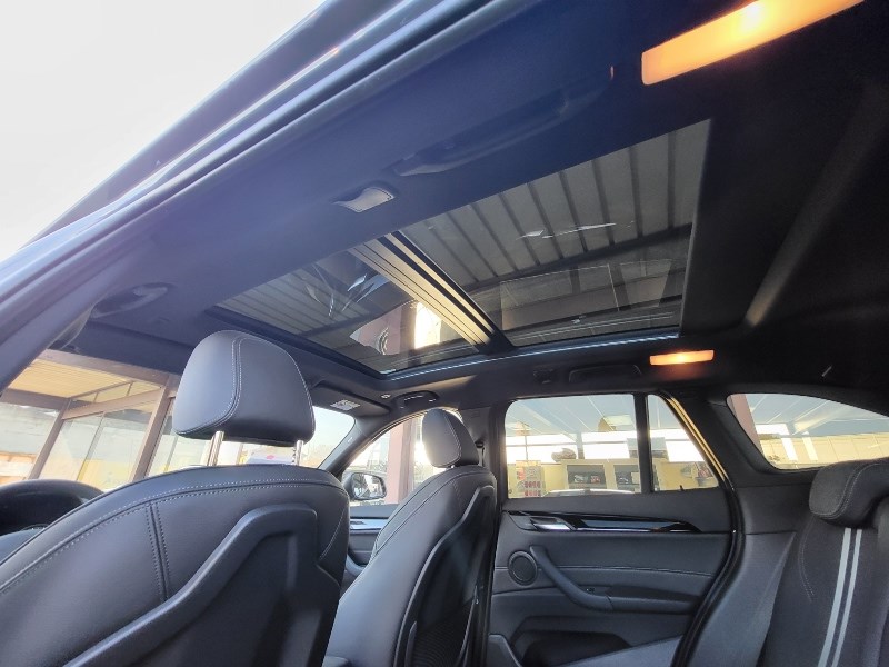 BMW X1 xDrive 20i Steptronic-image-9