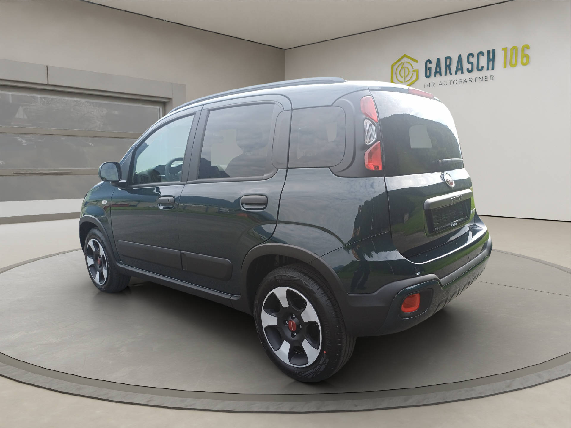 FIAT Panda 1.0 Hybrid Cross-image-2