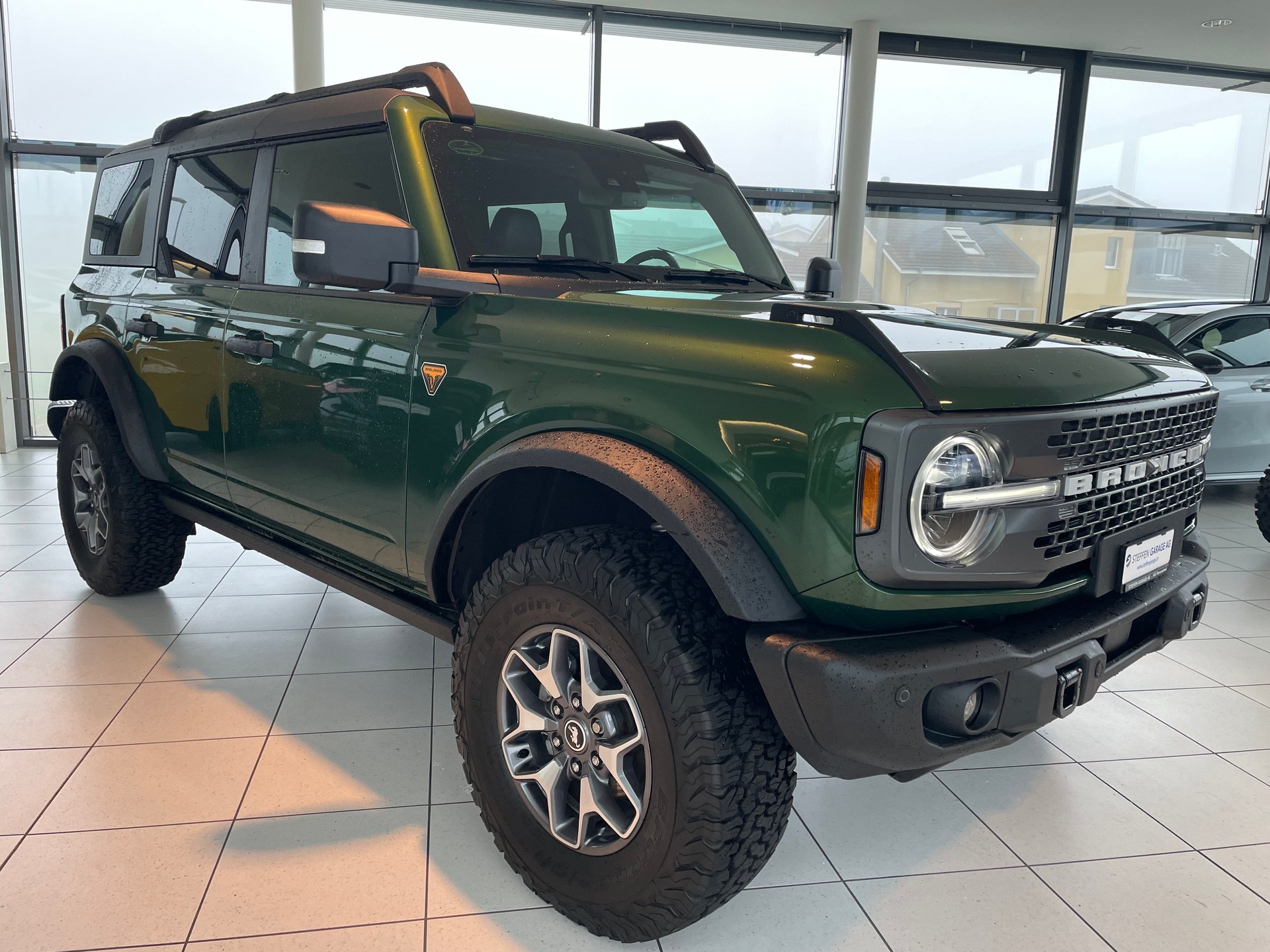FORD Bronco 2.7 EcoB Badlands e-4WD-showroom-element-2