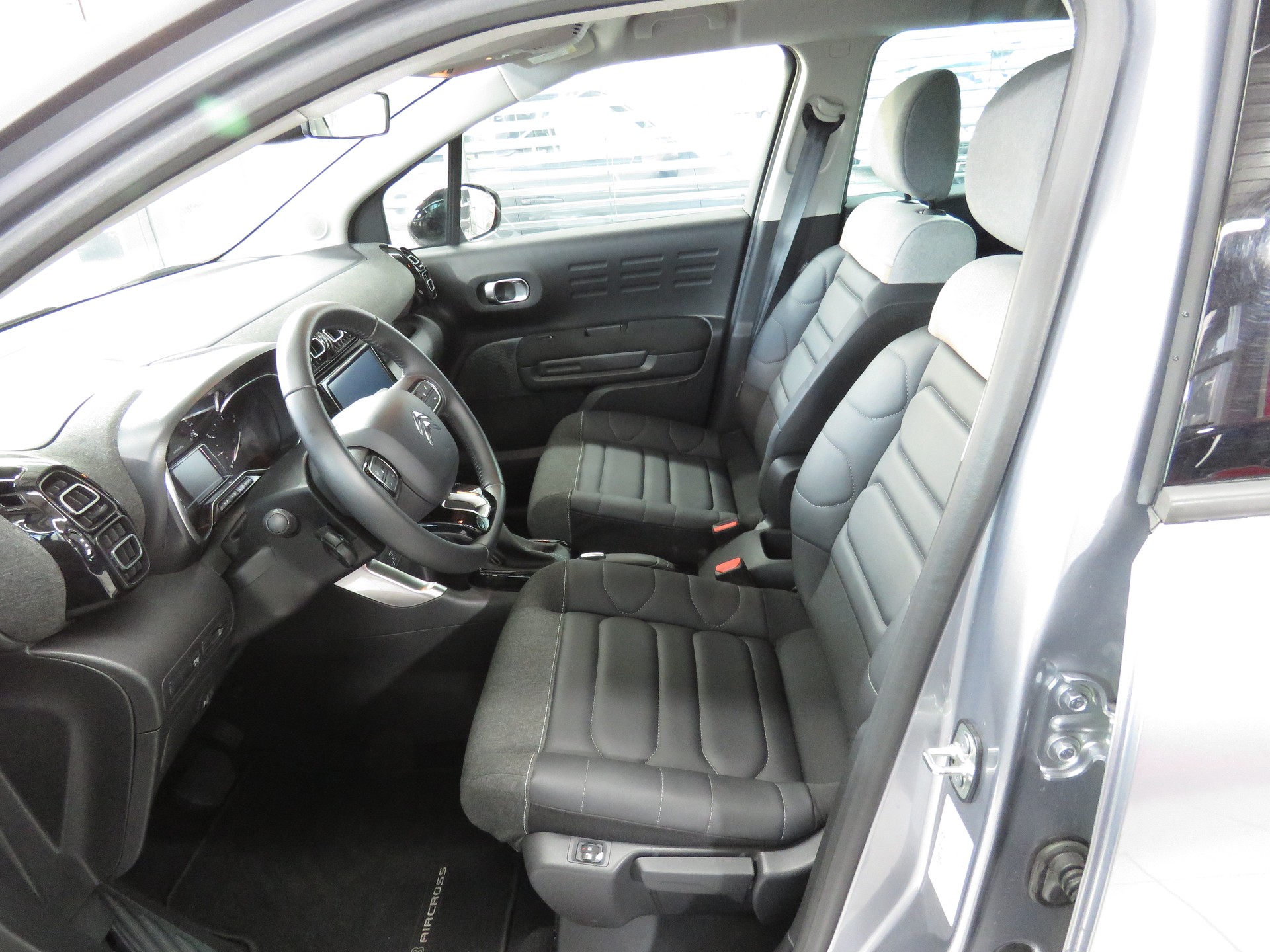 CITROEN C3 Aircross 1.2i PureTech Swiss Edition+ EAT6-image-7